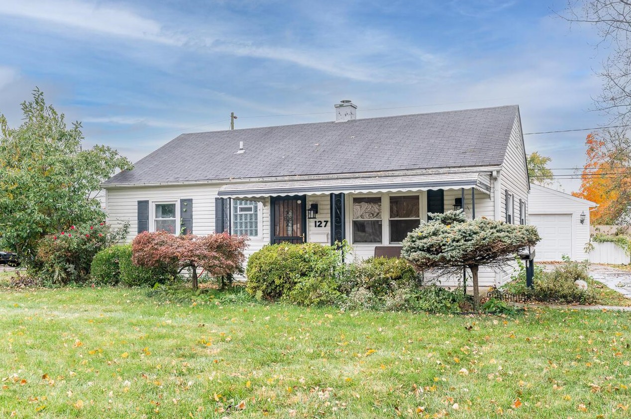 127 Little Flower Ln, Columbus, OH 43213-1916