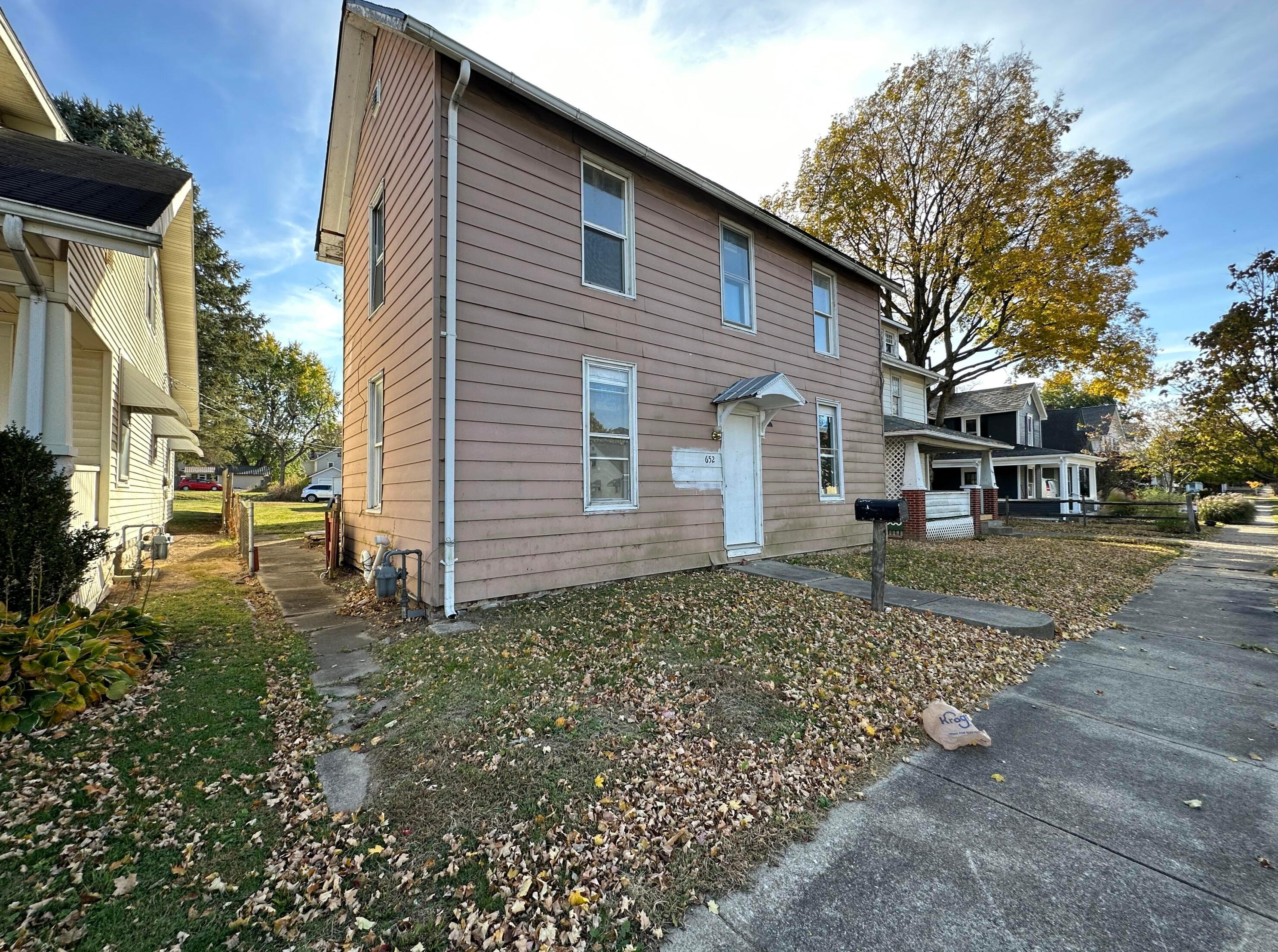 652 6th Ave, Lancaster, OH 43130-2453