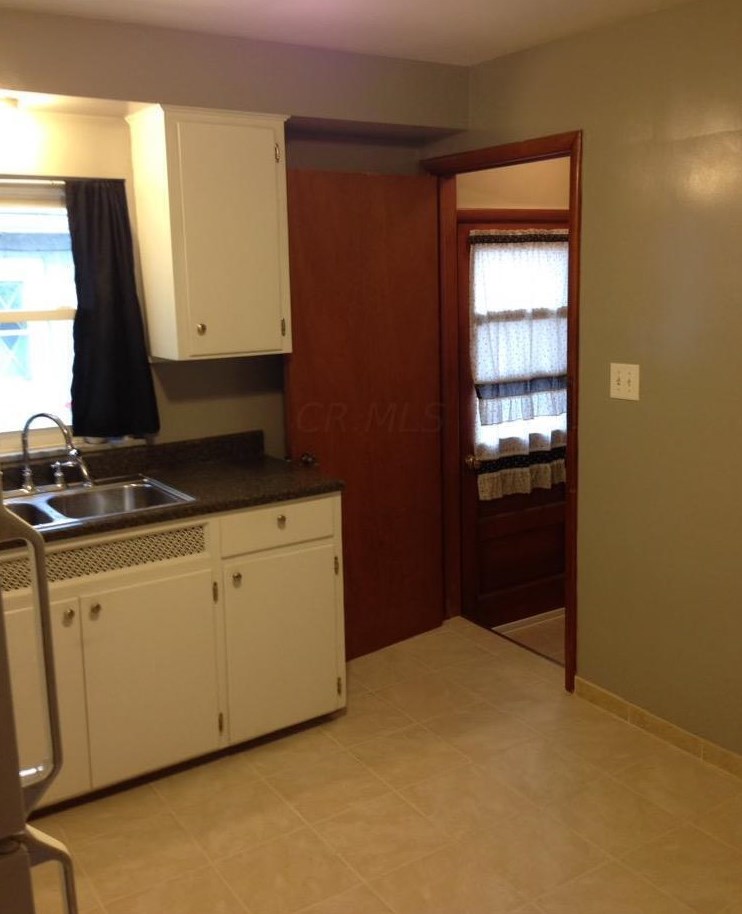 4937 Fuller Dr, Columbus OH 43214-1731 exterior