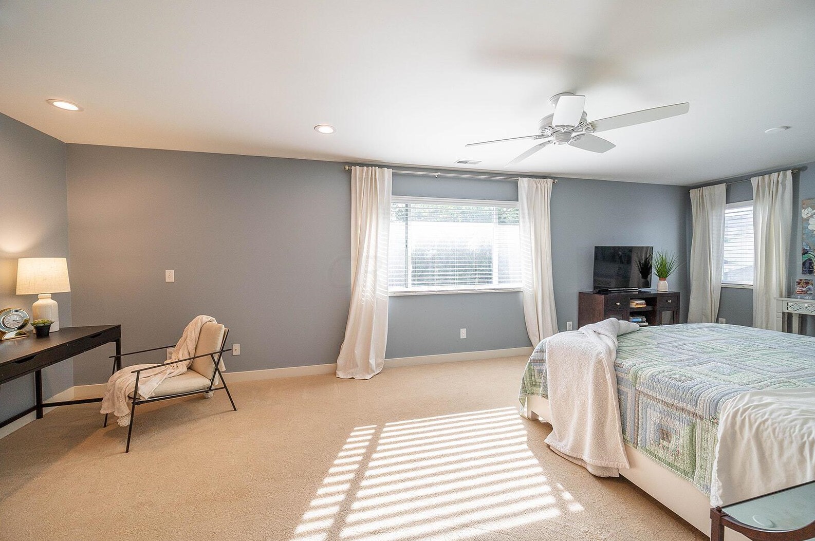 1801 Wyandotte Rd, Columbus OH 43212-1033 exterior