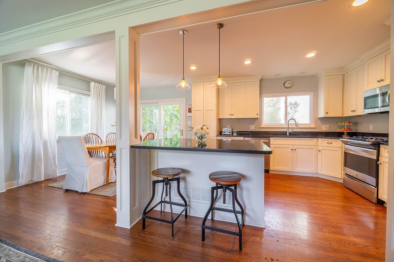 1801 Wyandotte Rd, Columbus OH 43212-1033 exterior