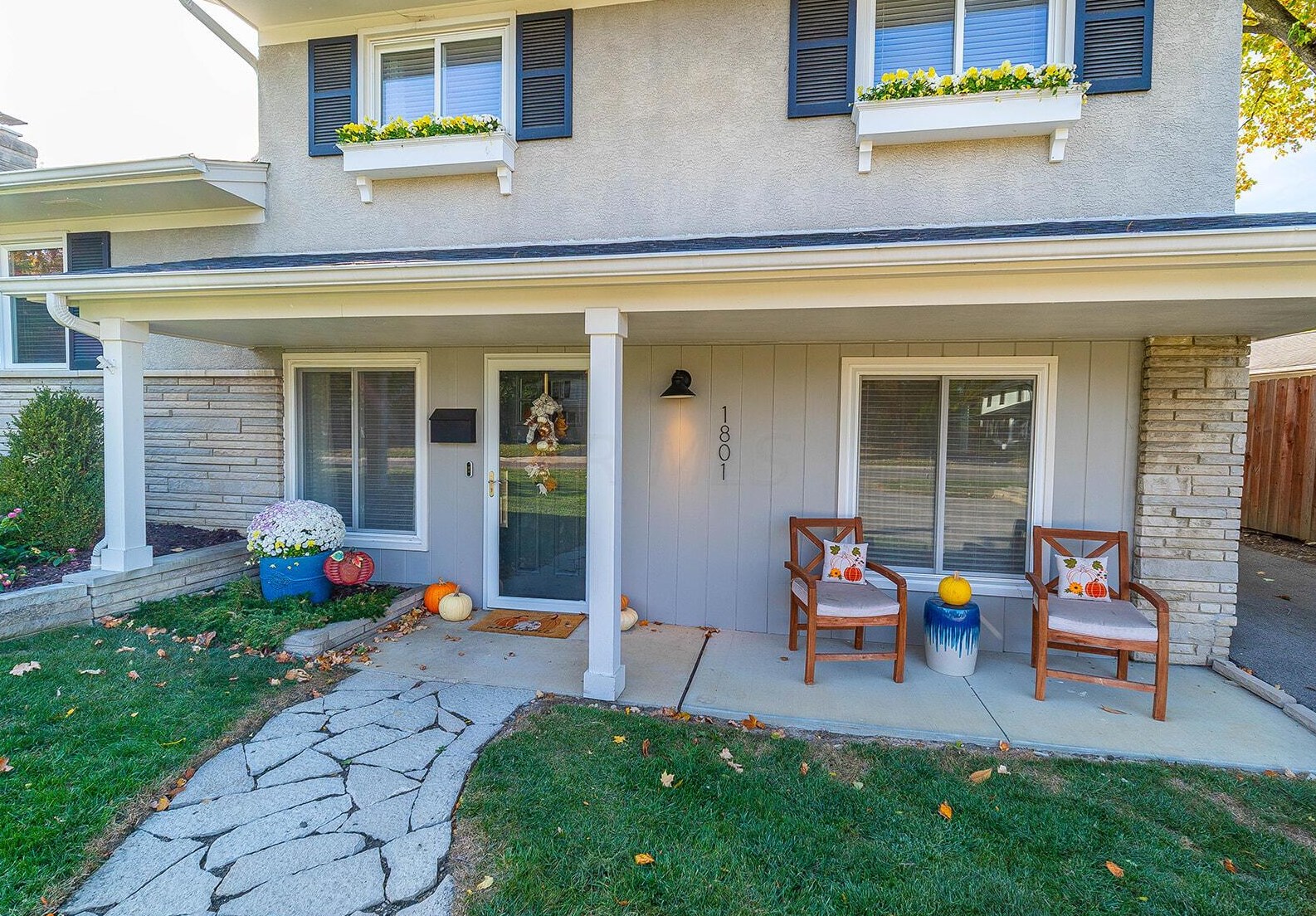 1801 Wyandotte Rd, Columbus OH 43212-1033 exterior