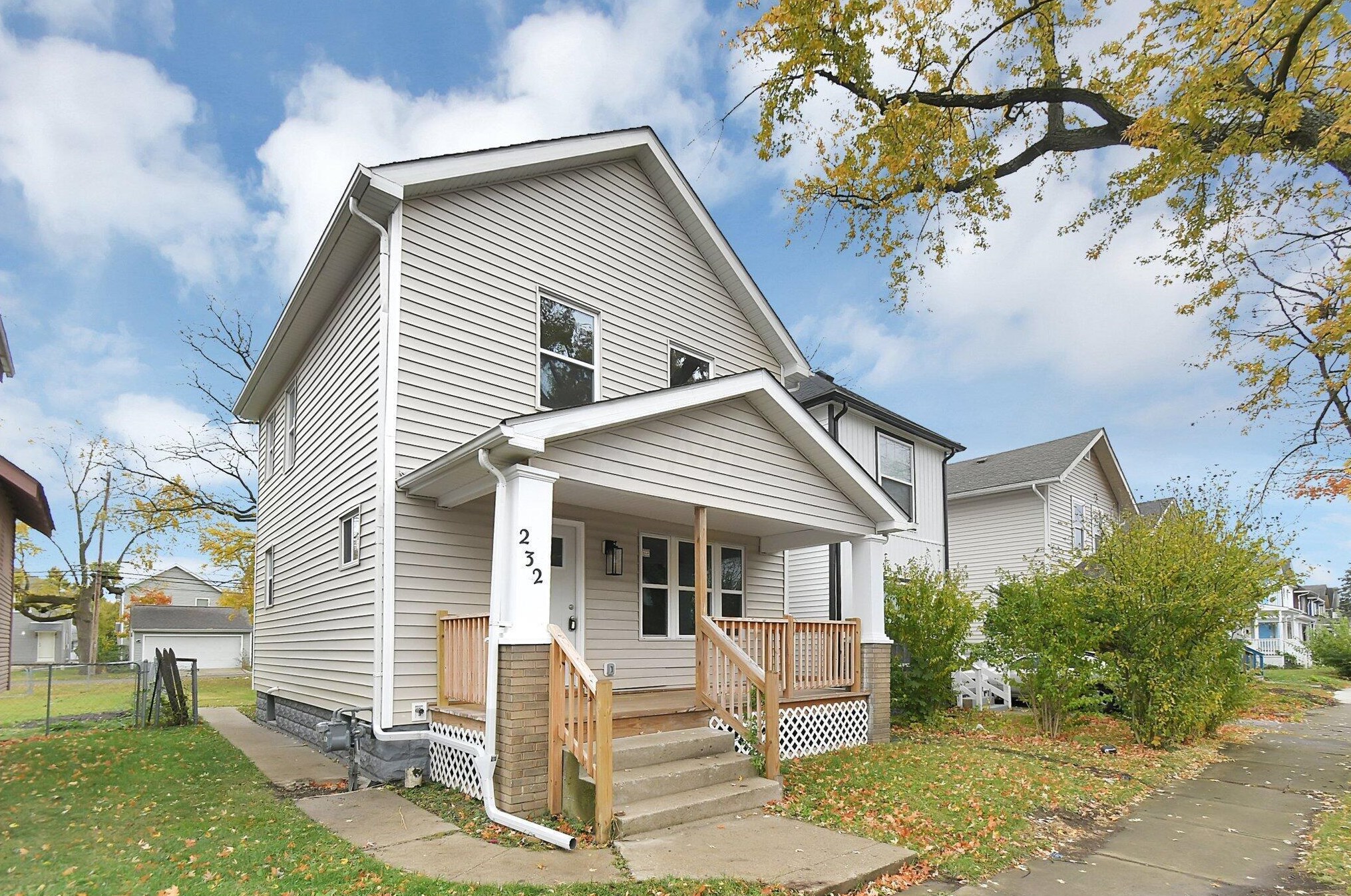 232 Harris Ave, Columbus, OH 43204-3013