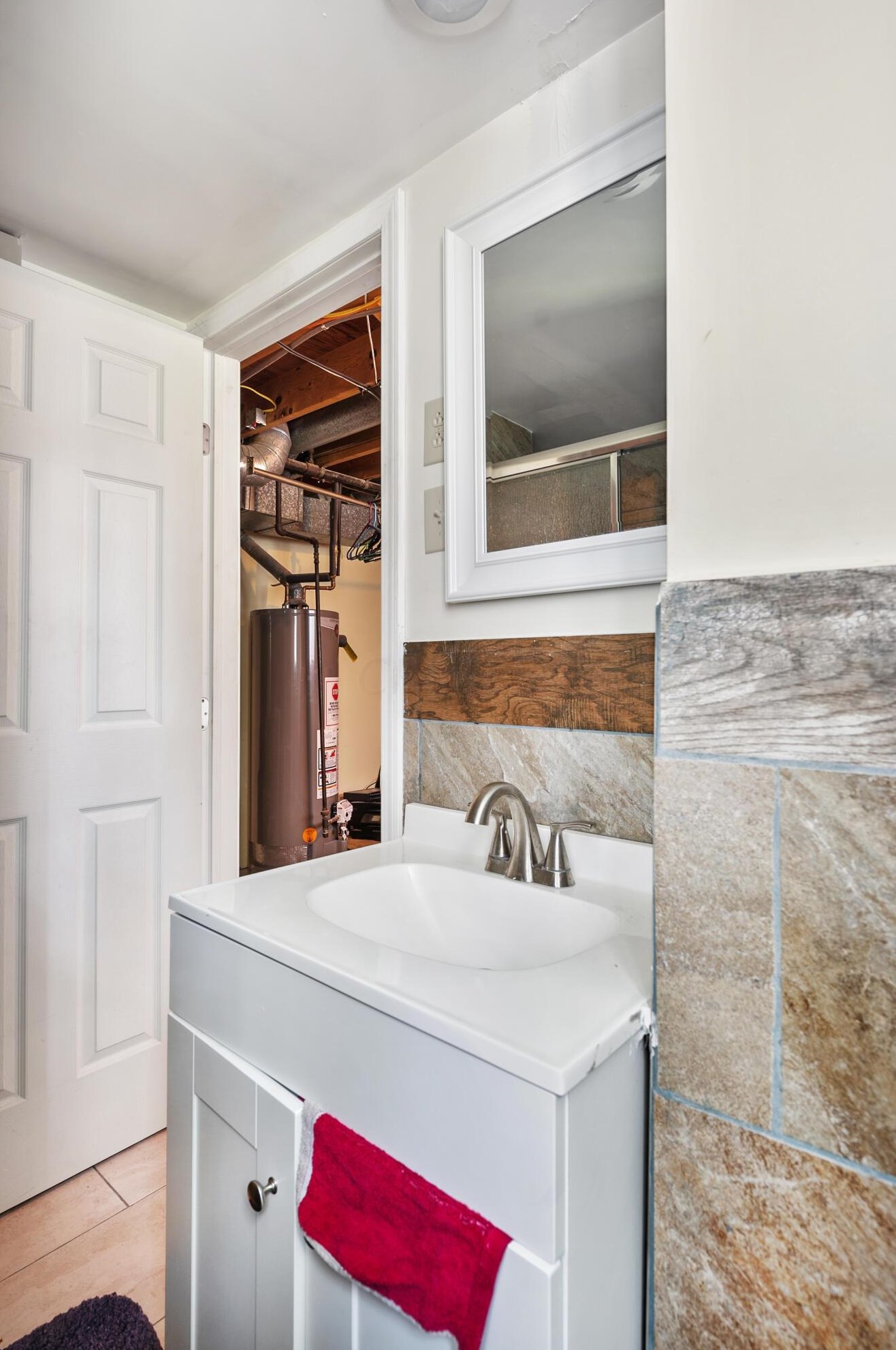 6360 Sunderland Dr, Columbus OH  43229-1979 exterior