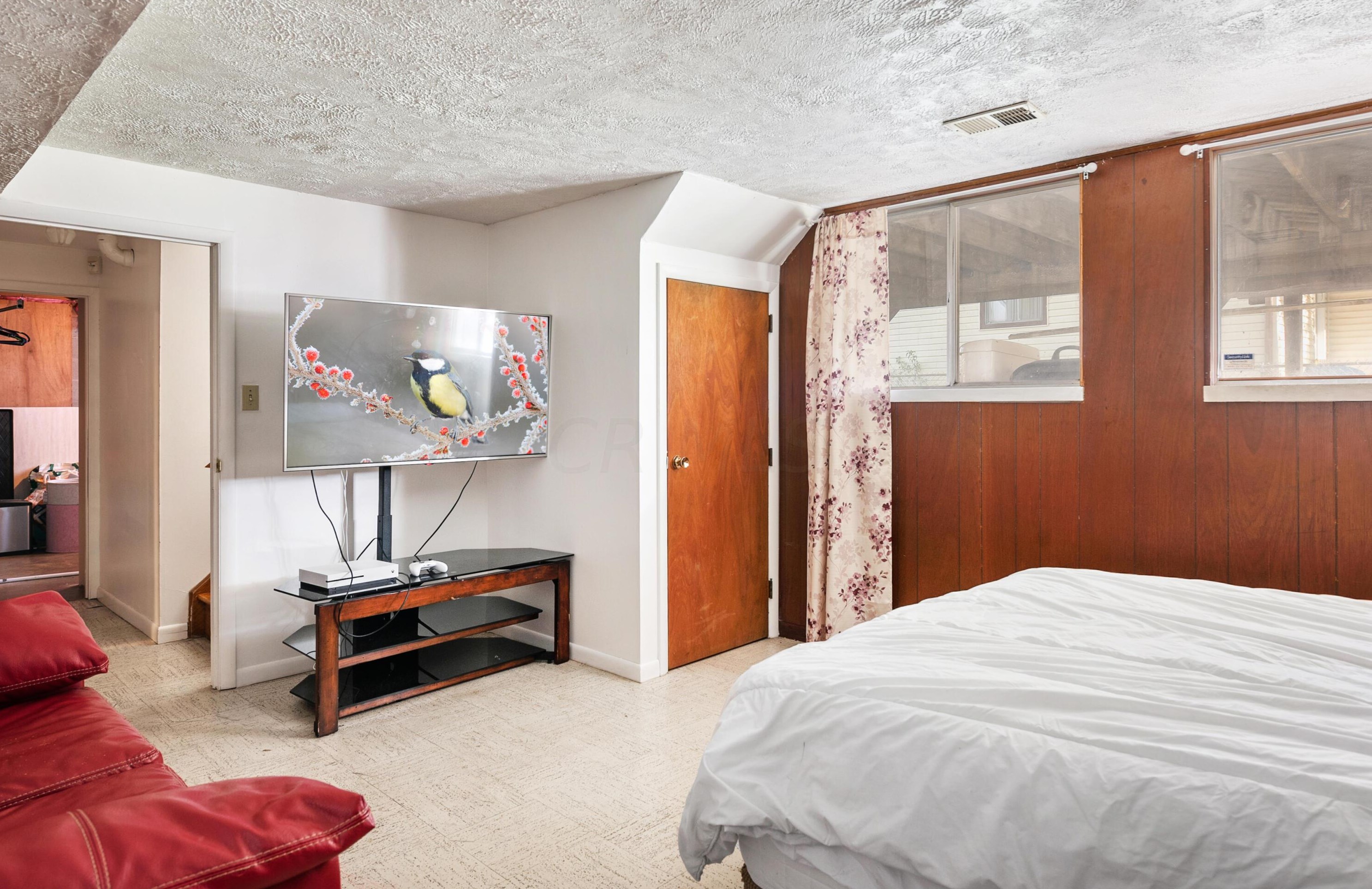 6360 Sunderland Dr, Columbus OH  43229-1979 exterior