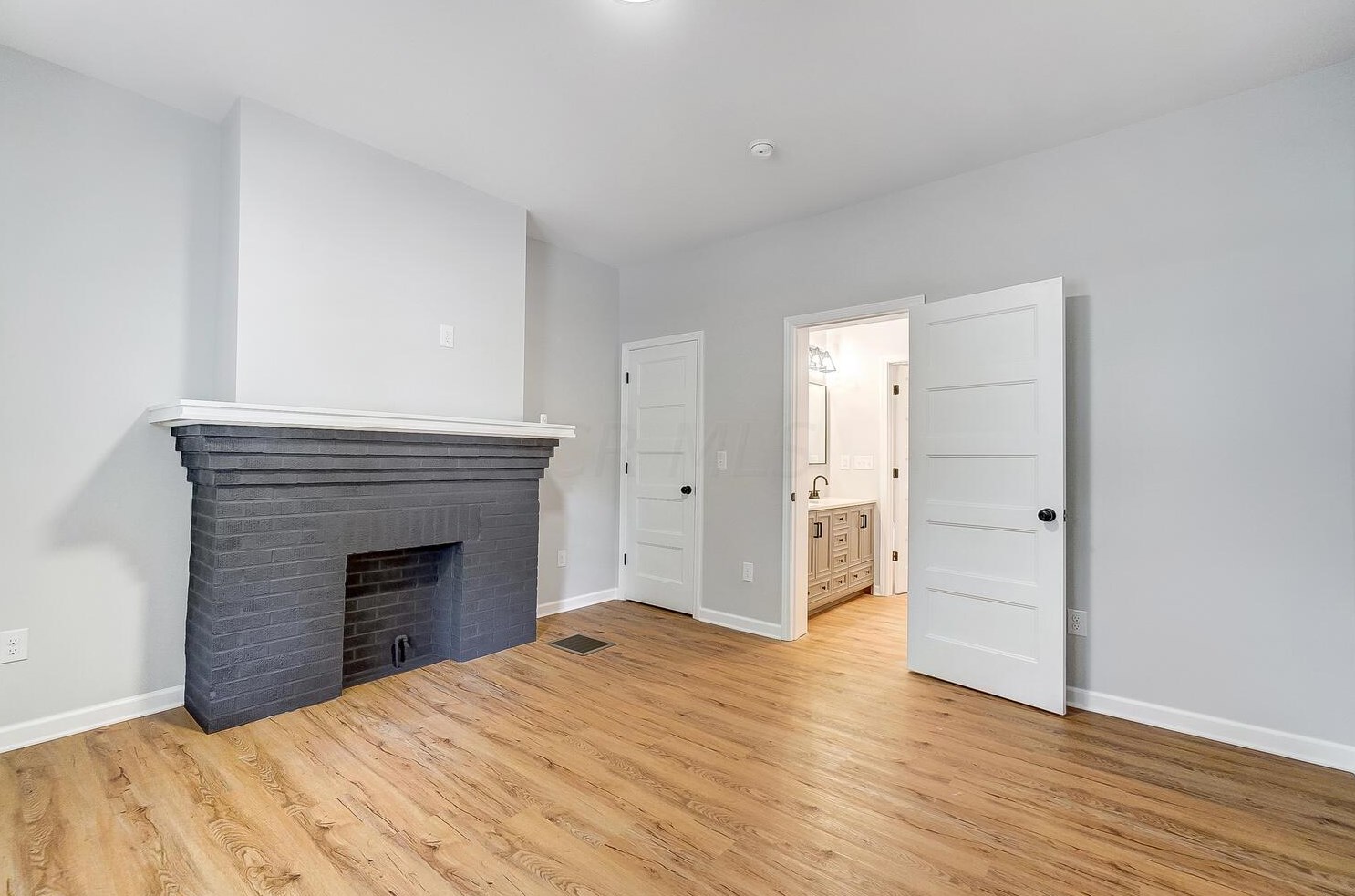 636 Stanley Ave, Columbus OH 43206-2418 exterior