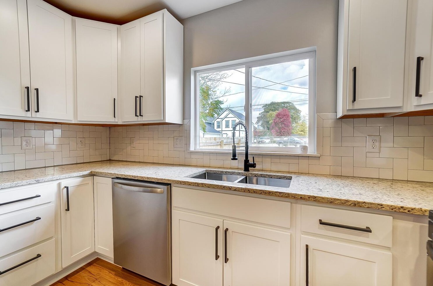 636 Stanley Ave, Columbus OH 43206-2418 exterior