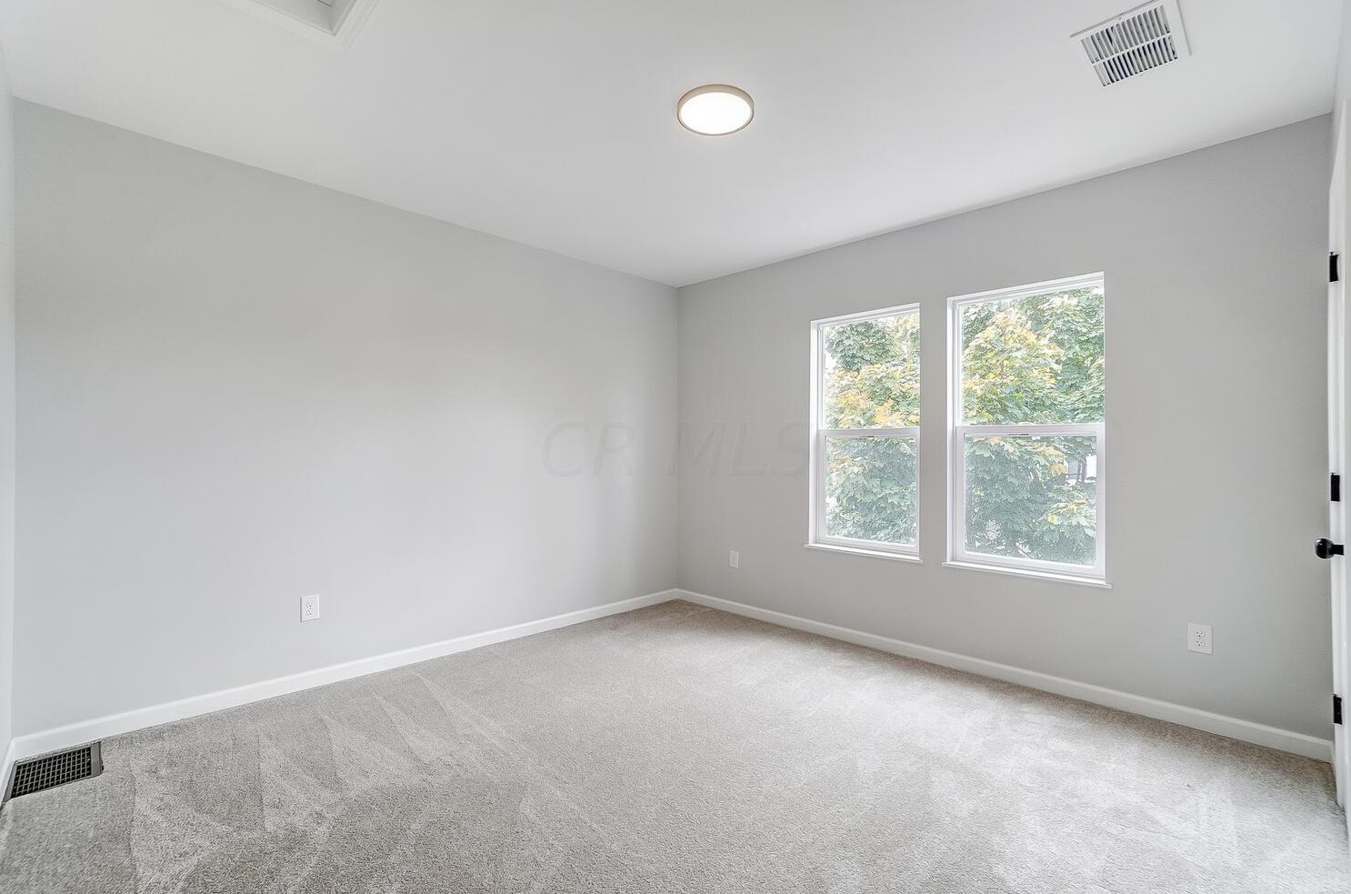 636 Stanley Ave, Columbus OH 43206-2418 exterior