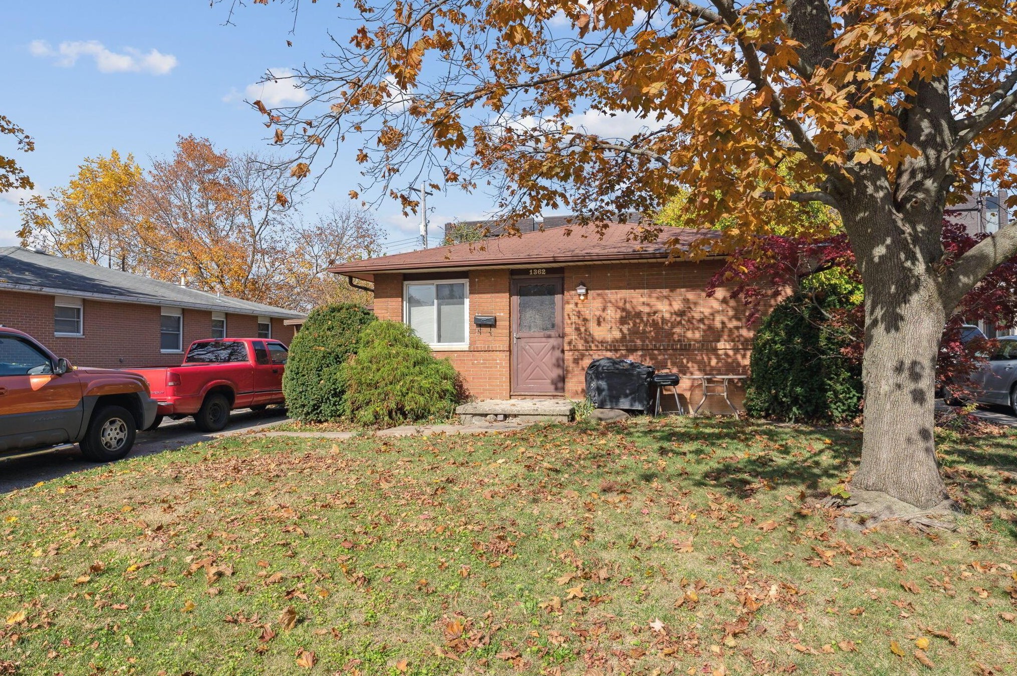 1360 Pegwood Dr, Columbus OH  43229-3419 exterior