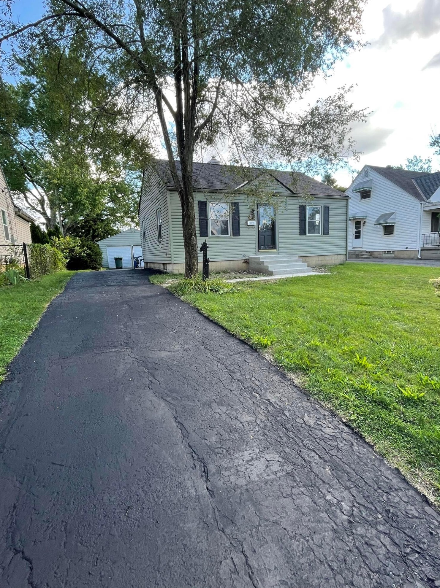 1193 Lenore Ave, Columbus, OH 43224-3356