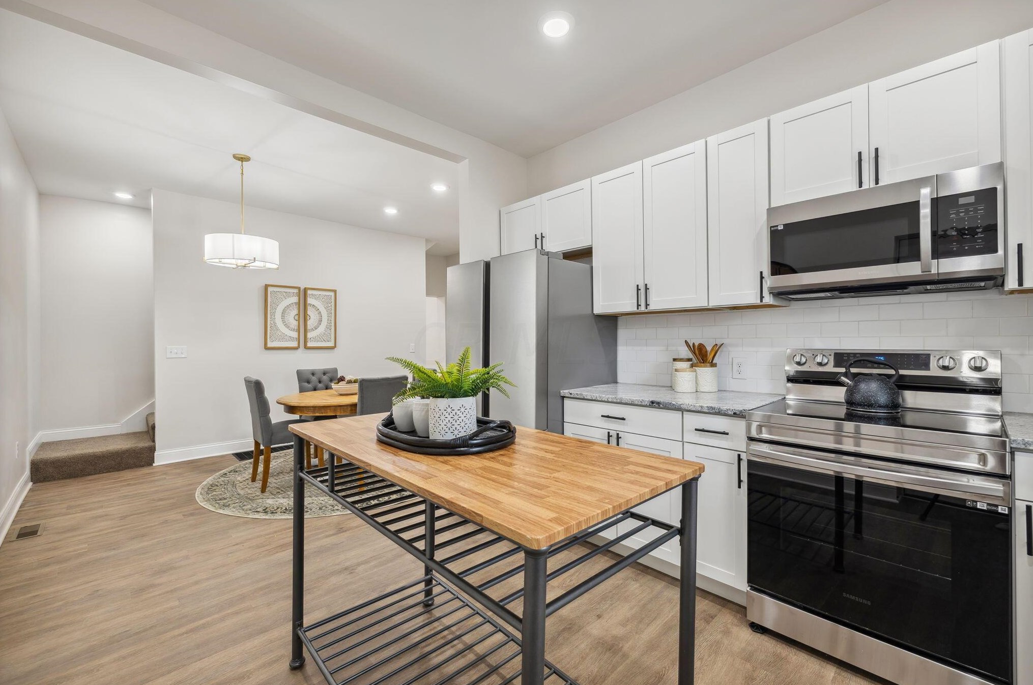 464 Reynolds Ave, Columbus OH 43201-3767 exterior