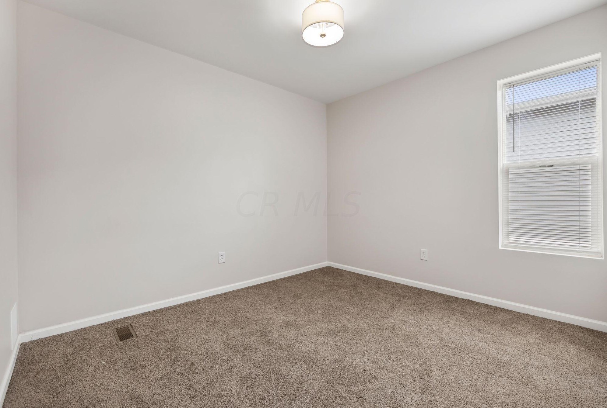 464 Reynolds Ave, Columbus OH 43201-3767 exterior