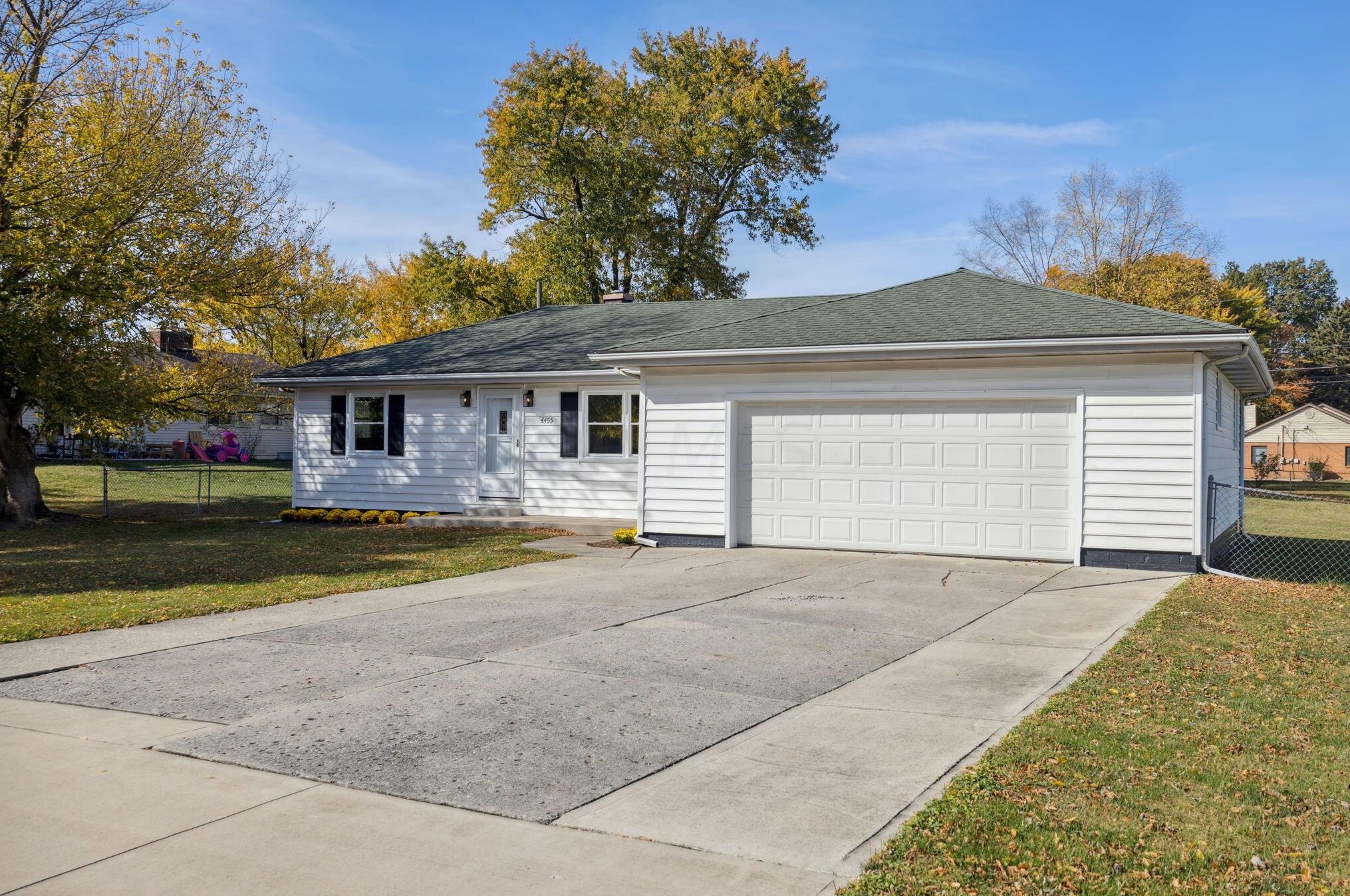 4455 Ethel Rd, Columbus, OH 43207-4532