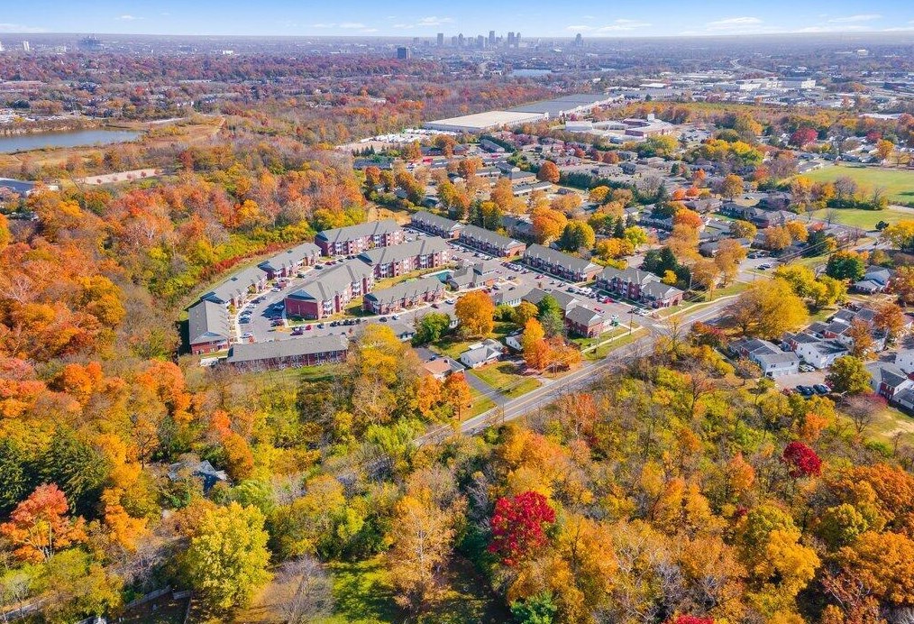 1364 Hague Ave, Columbus OH 43204-2107 exterior