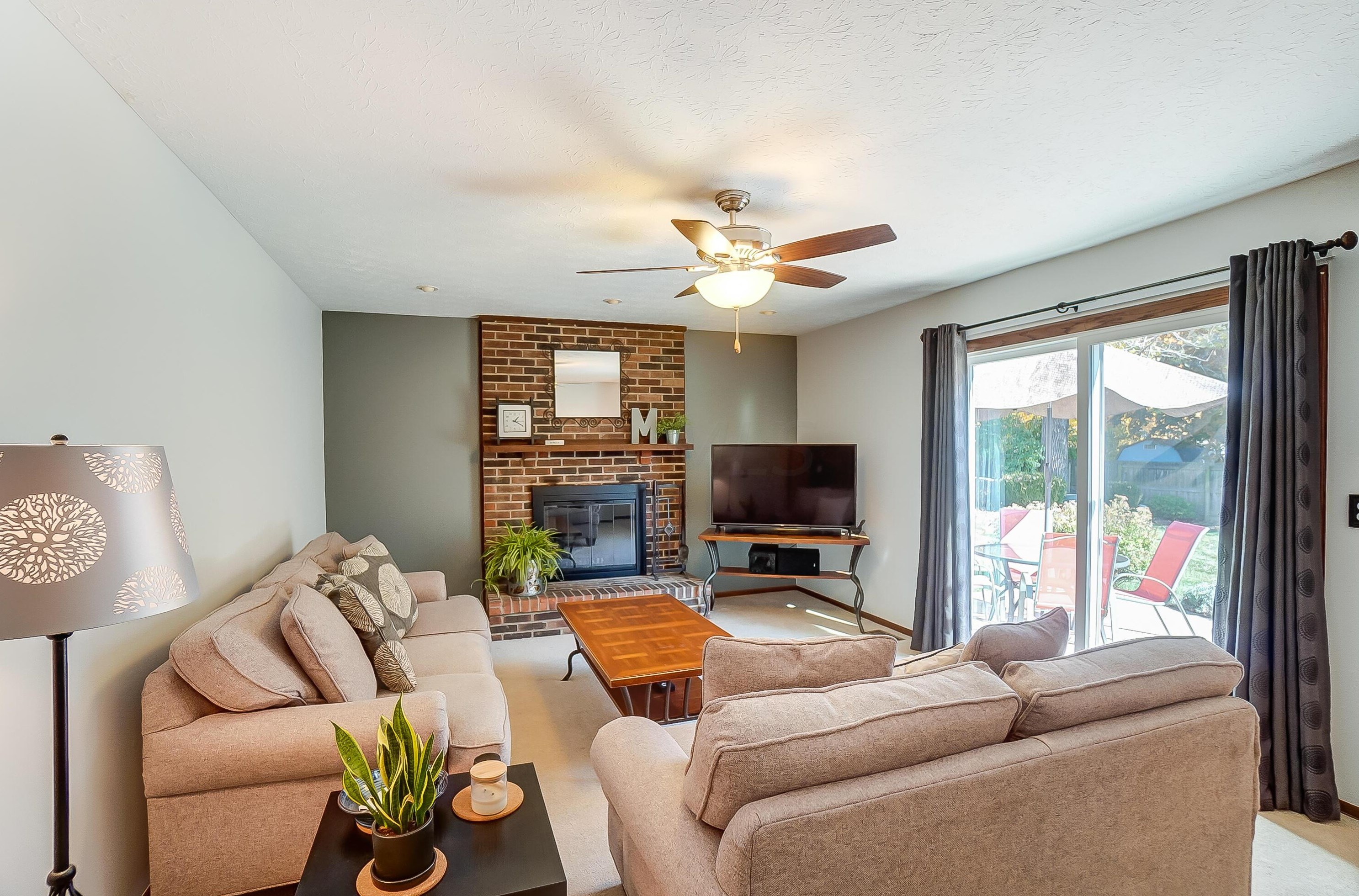 5152 Merry Oak Ct, Columbus OH 43230-1098 exterior