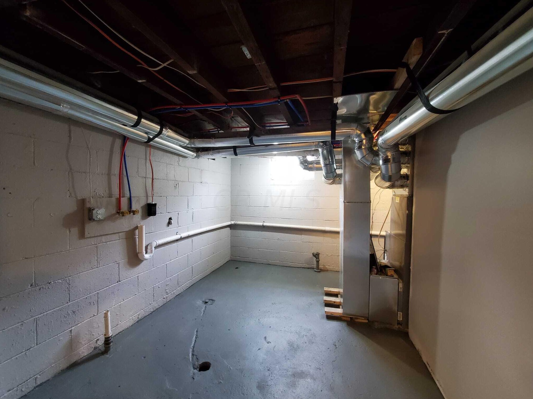 2765 Joyce Ave, Columbus OH  43211-3717 exterior