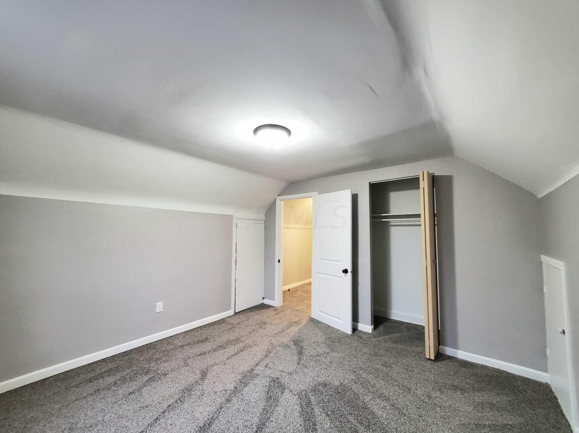 2765 Joyce Ave, Columbus OH  43211-3717 exterior