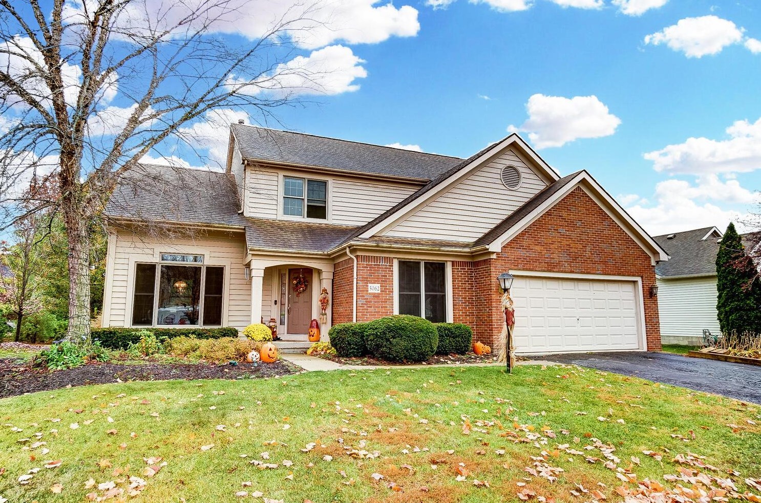 5062 Britton Farms Dr, Hilliard, OH 43026-8209