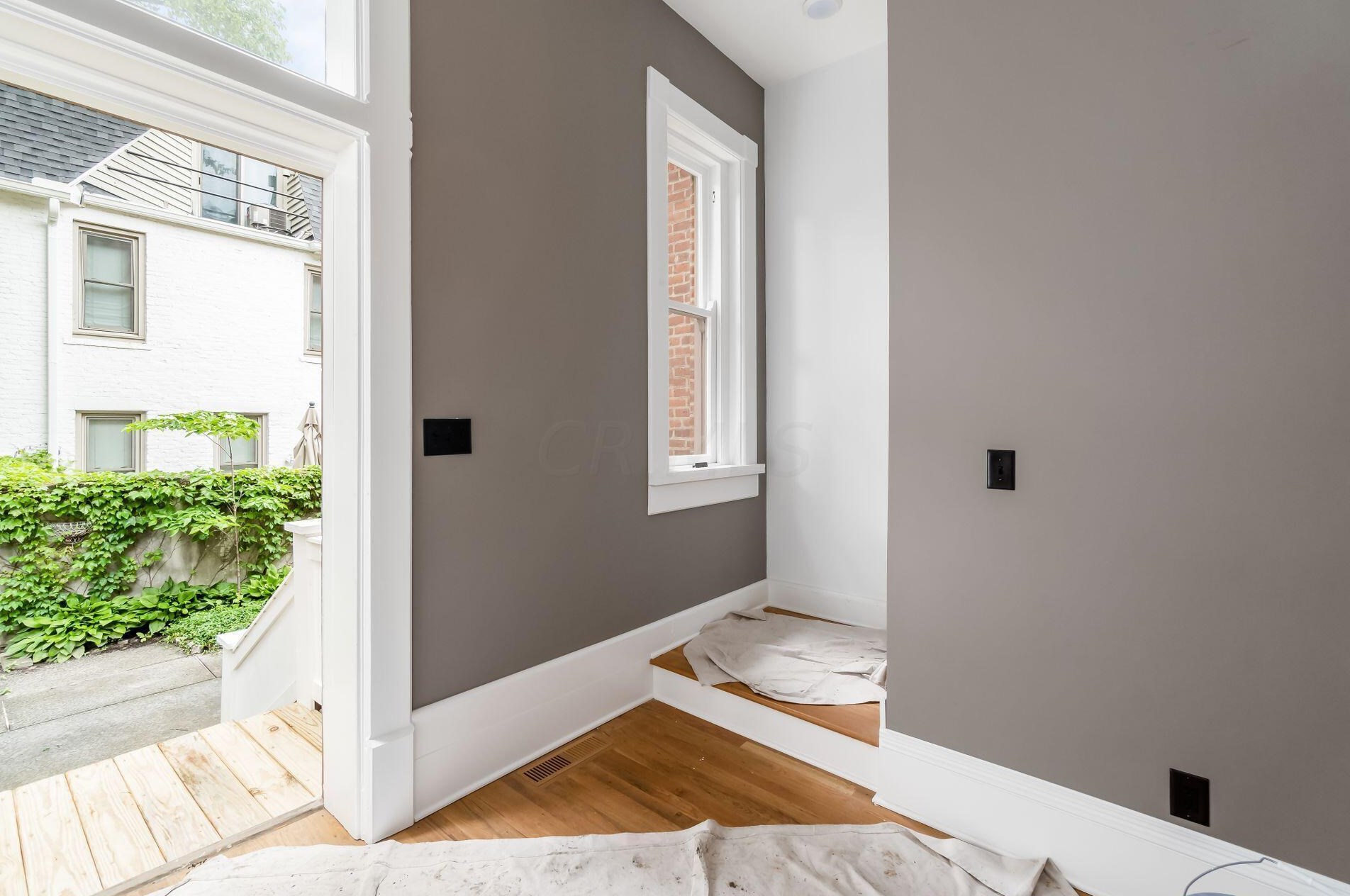 390 Town St, Columbus OH 43215-4838 exterior