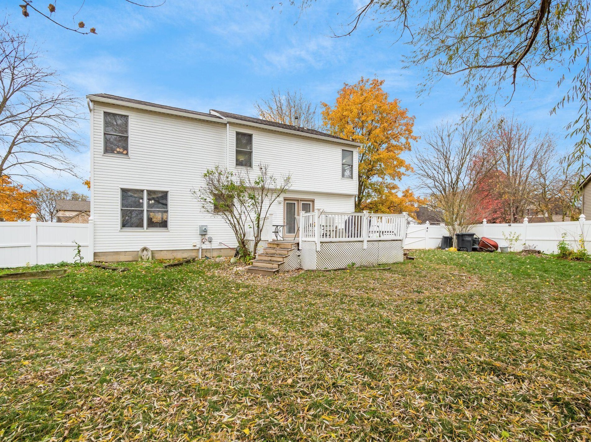 576 Scioto Meadows Blvd, Darbydale OH  43123-8660 exterior