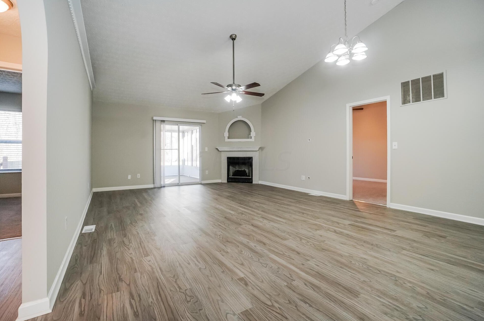 1892 Mcdowell Ridge Dr, Columbus OH  43223-6276 exterior