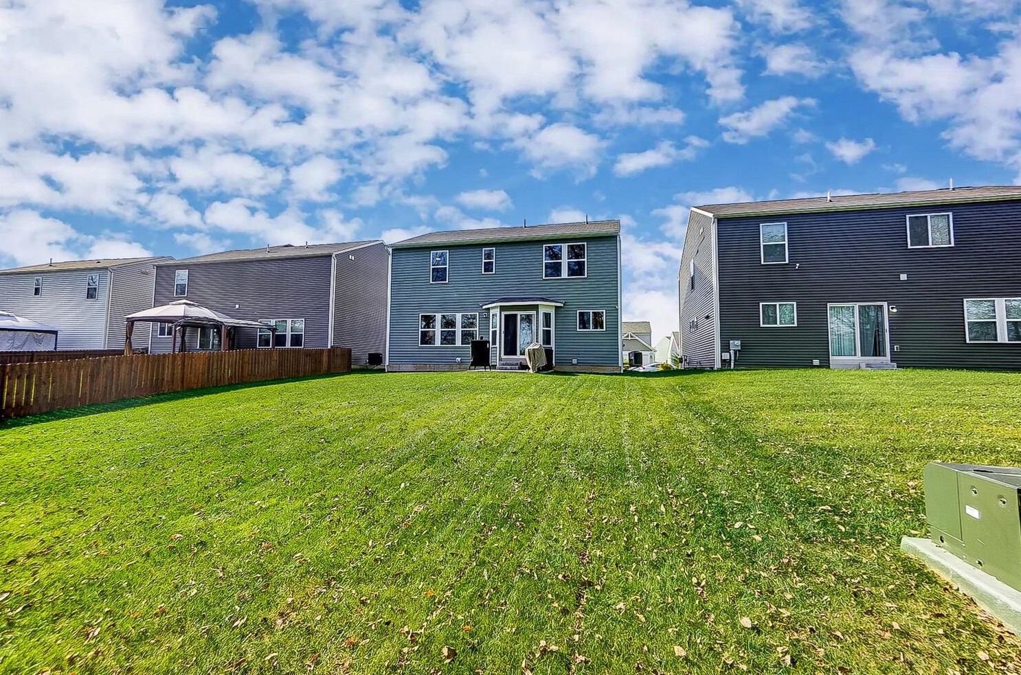 3712 Winding Path Dr, Cnl Wnchstr OH  43110 exterior