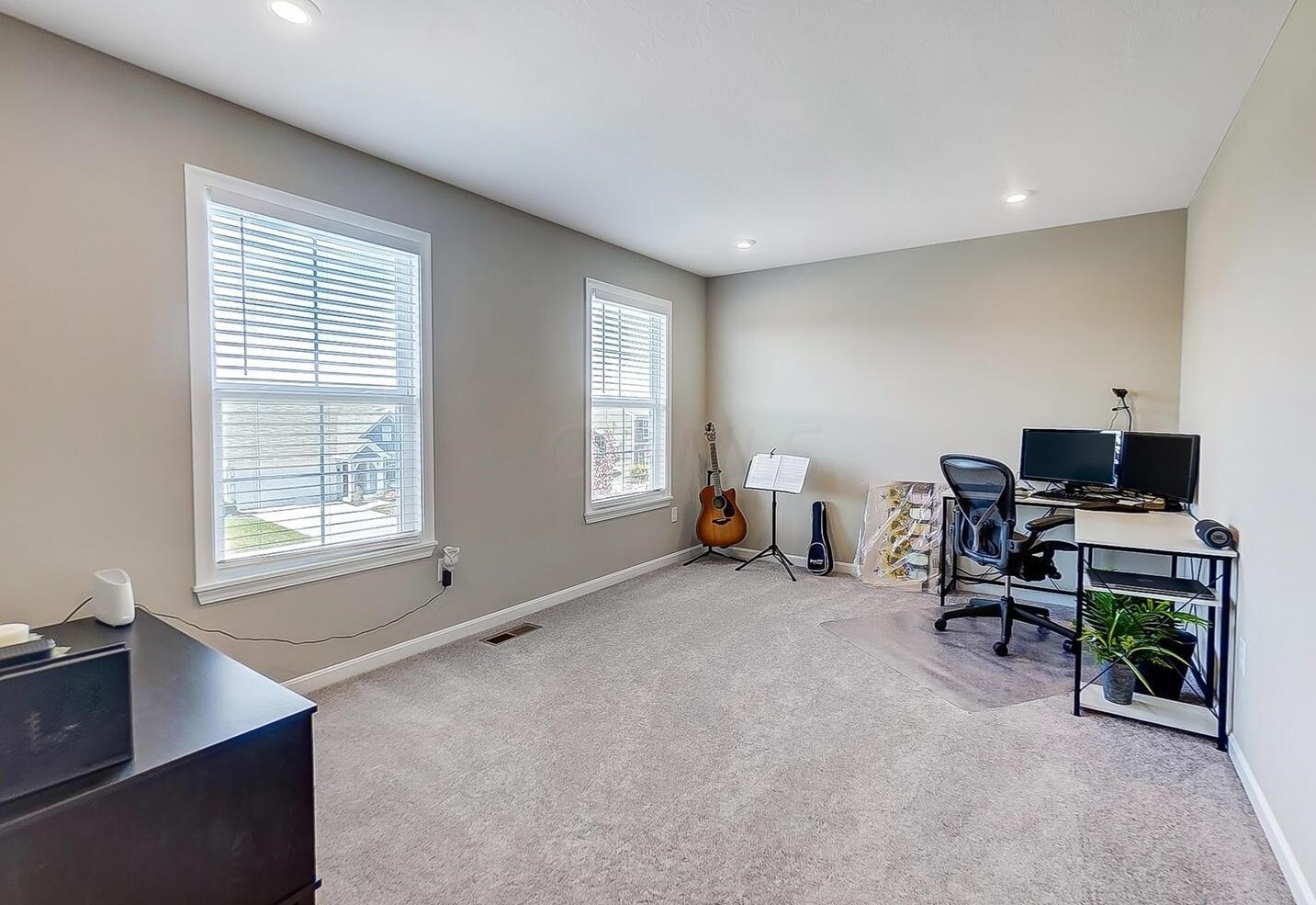 3712 Winding Path Dr, Cnl Wnchstr OH  43110 exterior