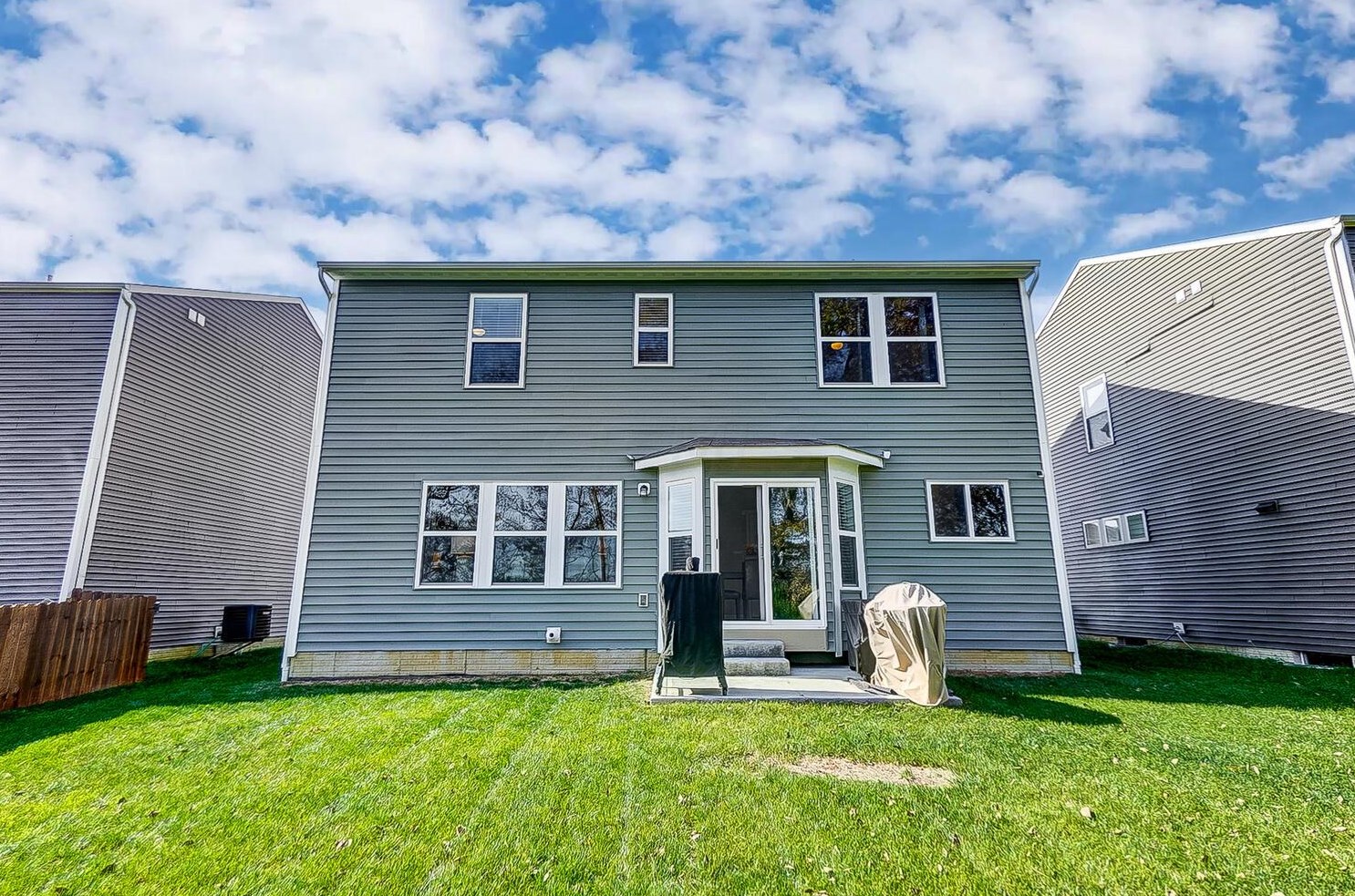 3712 Winding Path Dr, Cnl Wnchstr OH  43110 exterior