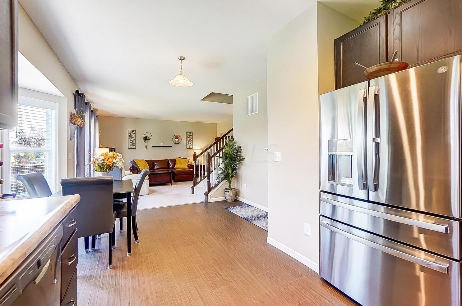 3712 Winding Path Dr, Cnl Wnchstr OH  43110 exterior