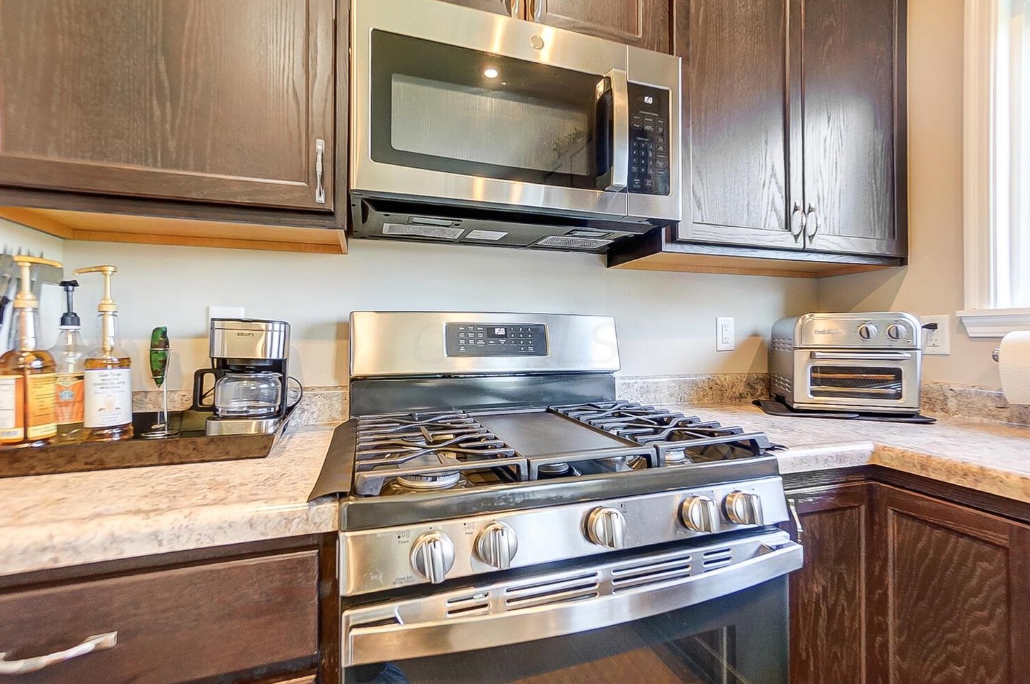 3712 Winding Path Dr, Cnl Wnchstr OH  43110 exterior