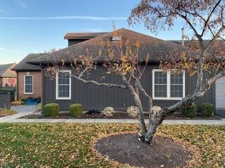 2661 Trottersway Dr, Columbus, OH 43235-5510