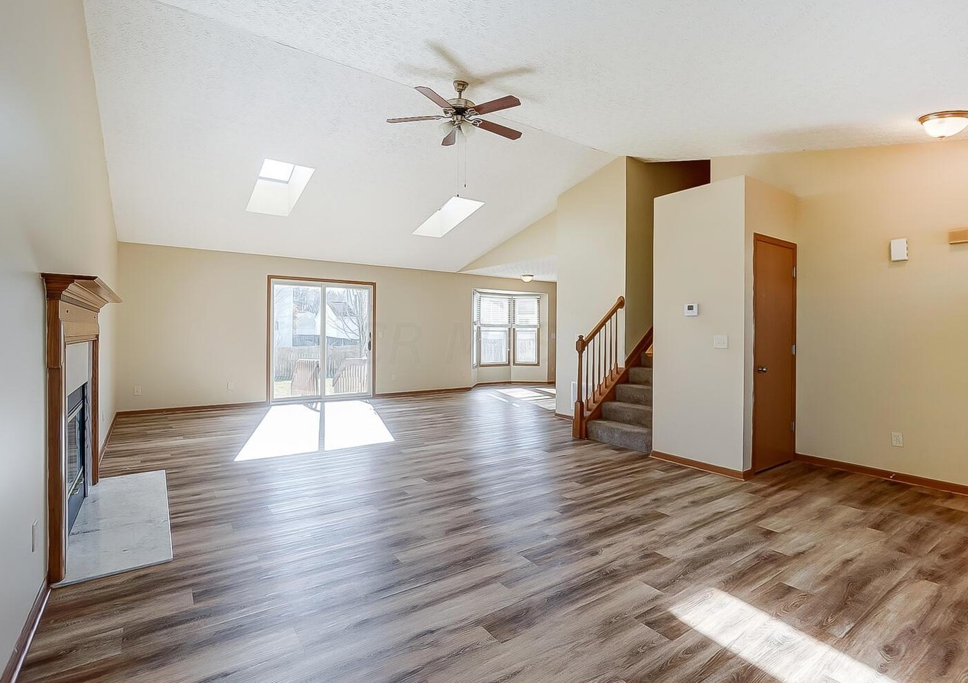 183 Gala Ave, Pataskala, OH 43062