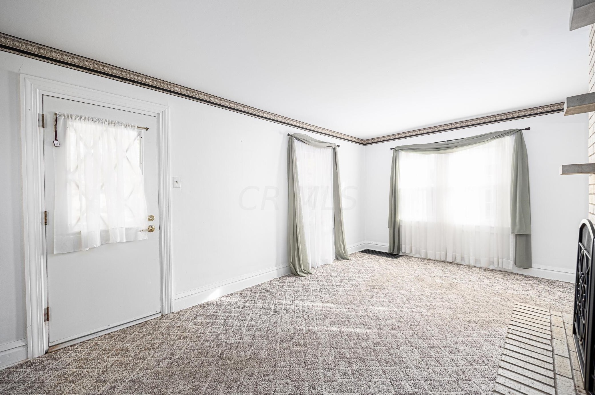 813 Gladden Rd, Columbus OH 43212-3812 exterior