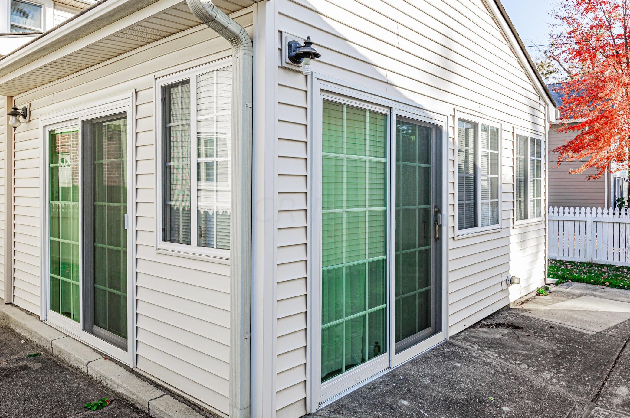 813 Gladden Rd, Columbus OH 43212-3812 exterior