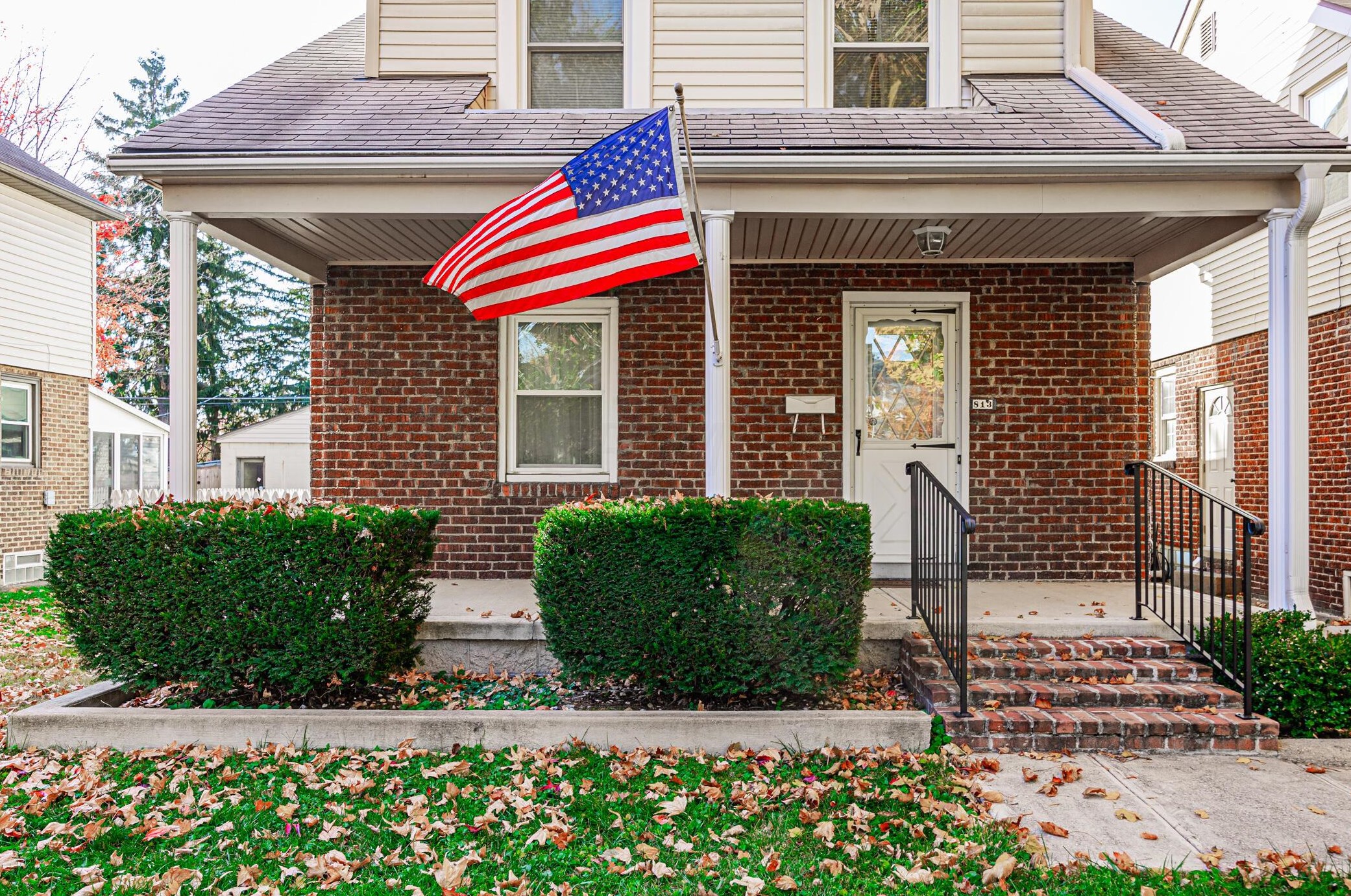 813 Gladden Rd, Columbus OH 43212-3812 exterior