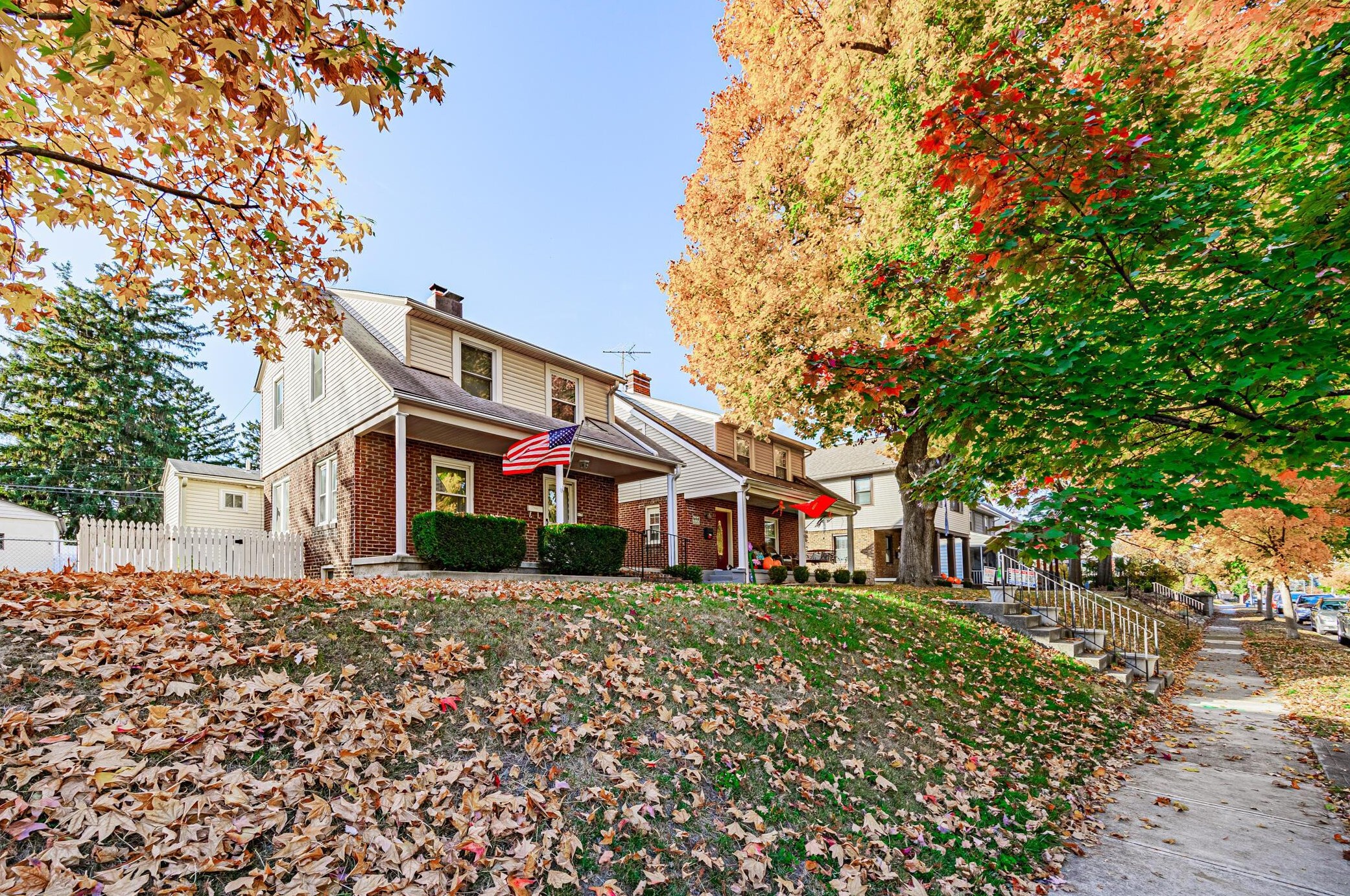 813 Gladden Rd, Columbus OH 43212-3812 exterior