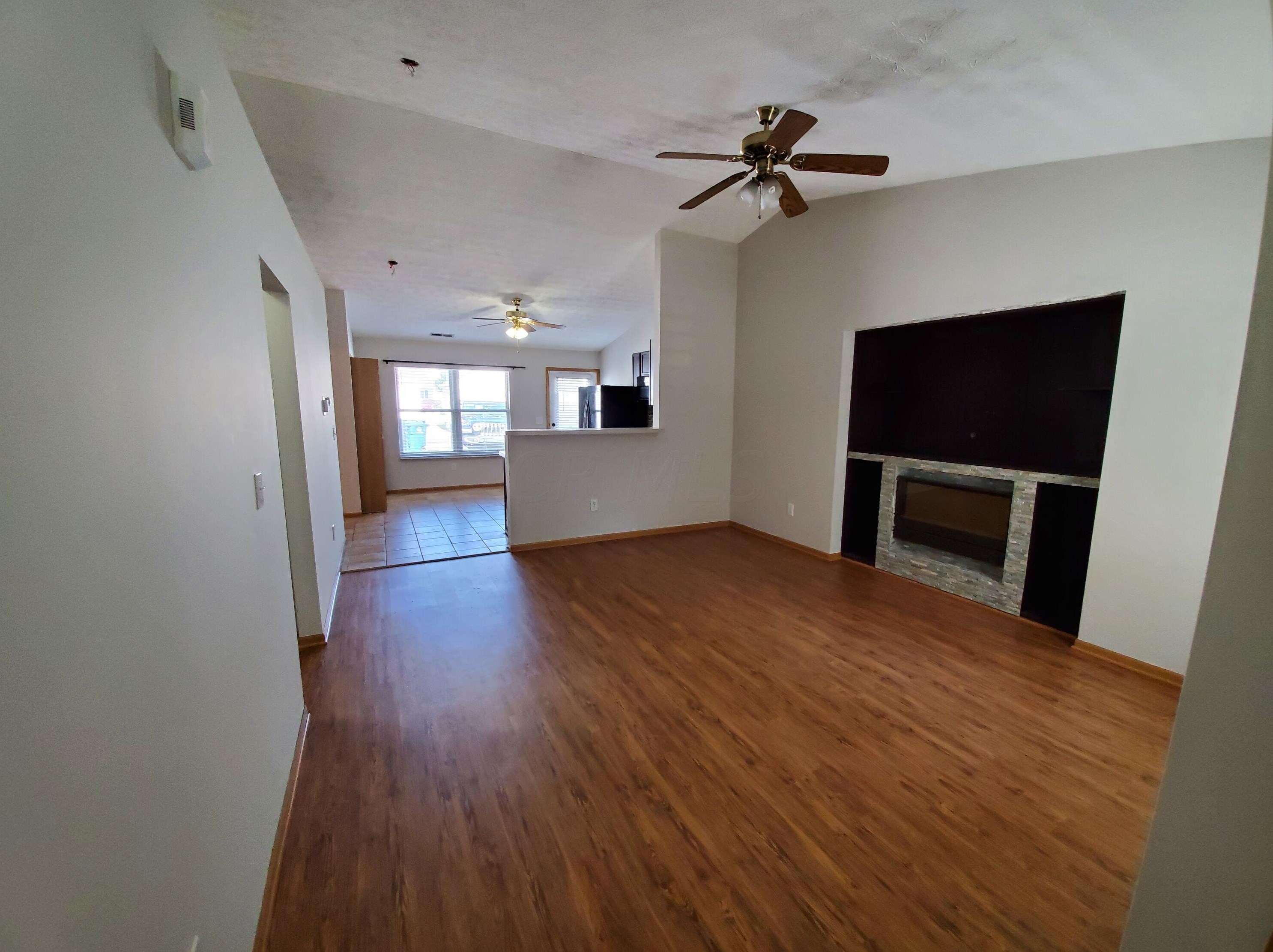 1803 Canopy Ln, Columbus OH  43219-5522 exterior