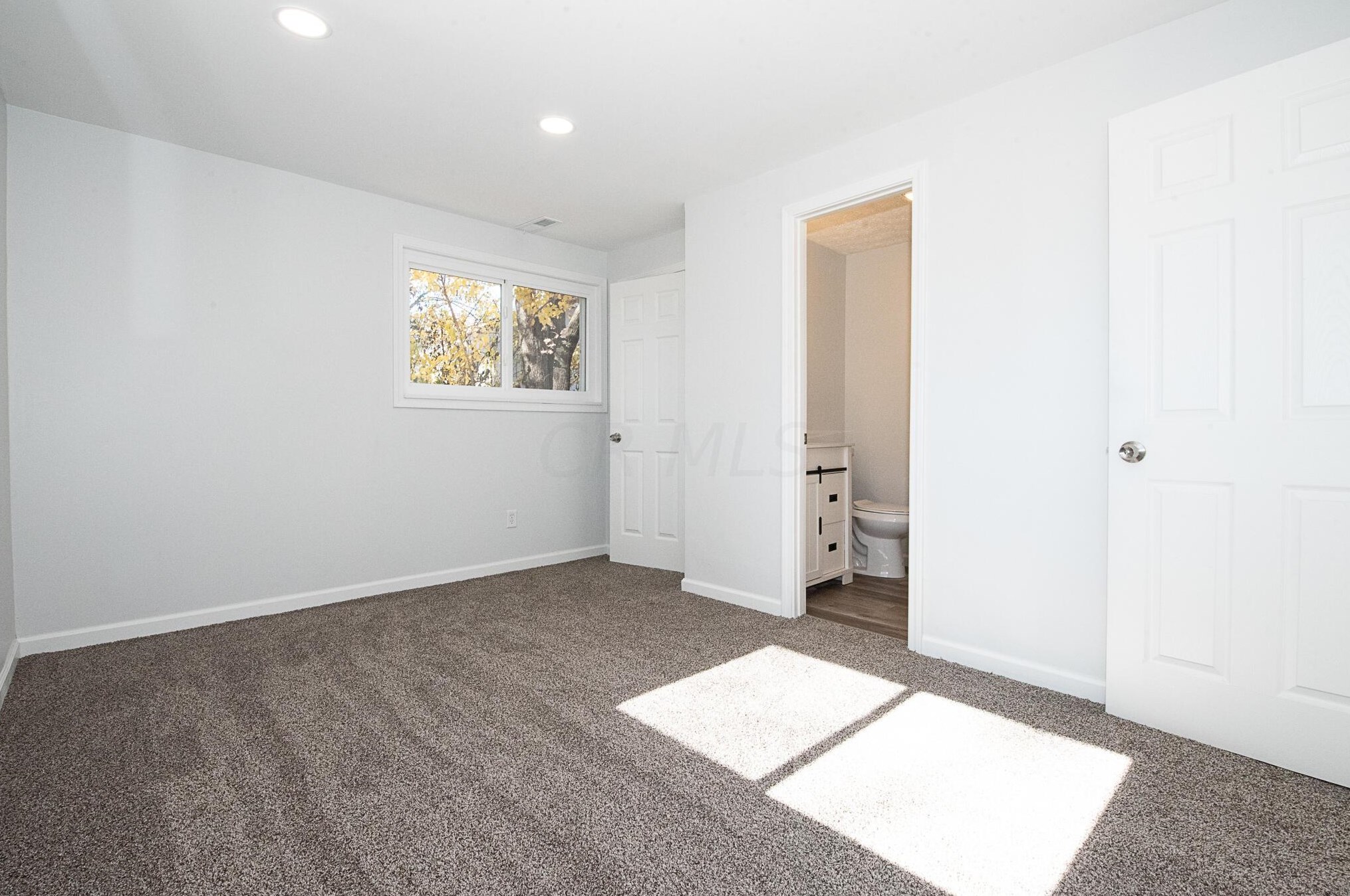 1909 Case Rd, Columbus OH  43235-7524 exterior