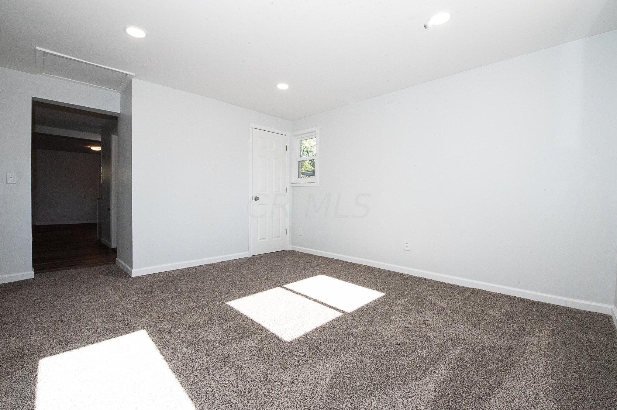 1909 Case Rd, Columbus OH  43235-7524 exterior