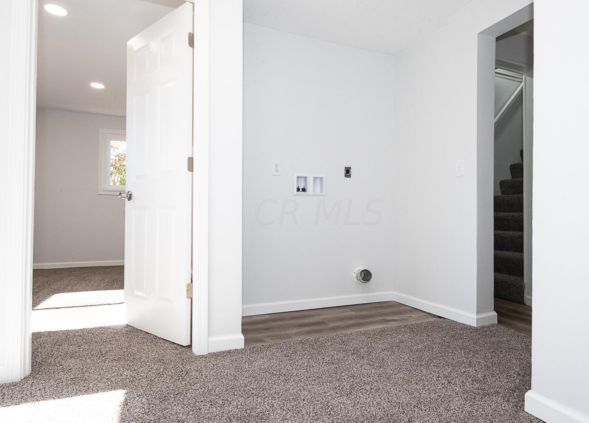 1909 Case Rd, Columbus OH  43235-7524 exterior