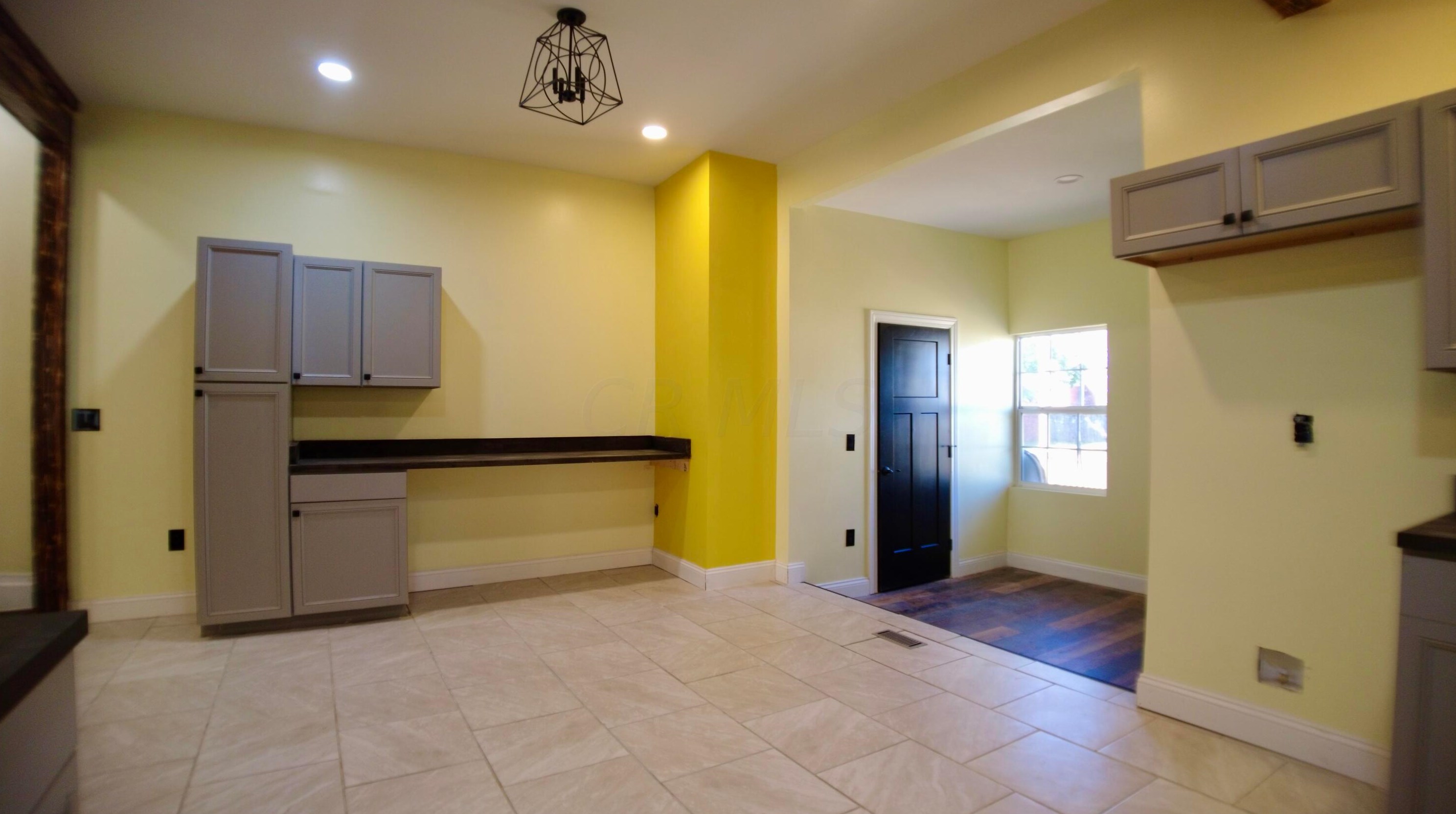 279 Dakota Ave, Columbus OH  43223-1527 exterior