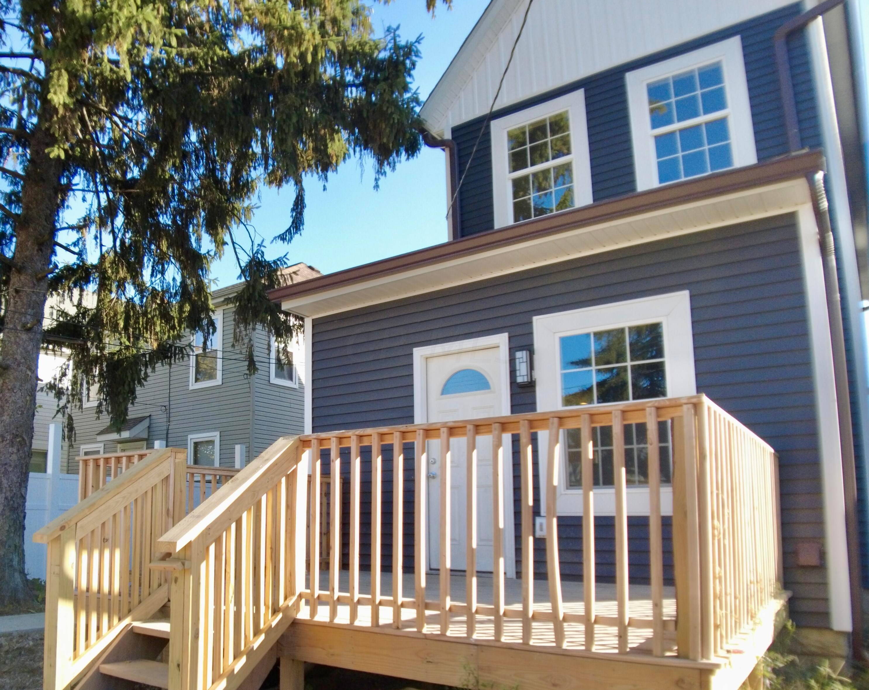 279 Dakota Ave, Columbus OH  43223-1527 exterior