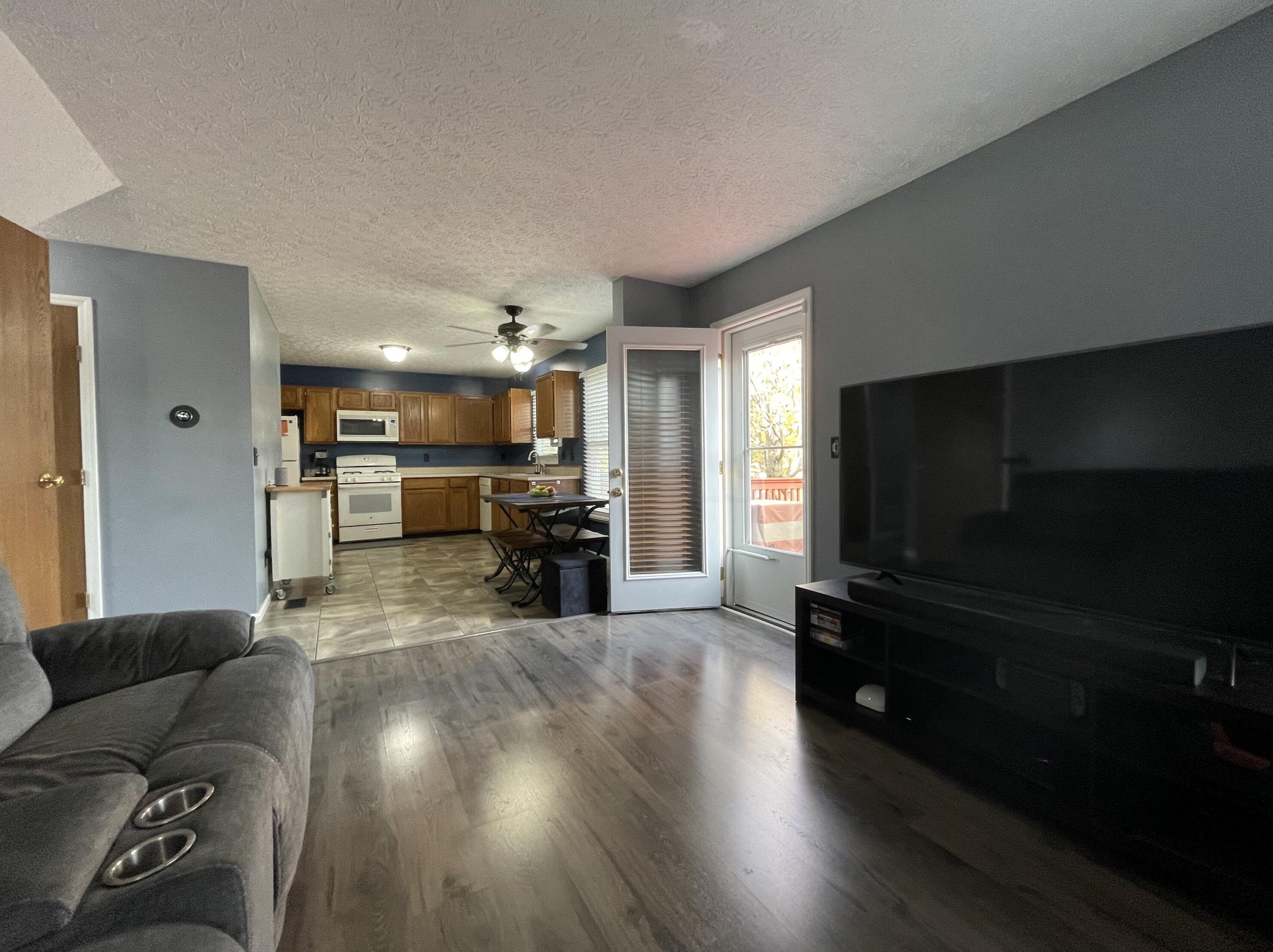 5328 Cherry Bud Ct, Columbus OH 43228-5733 exterior