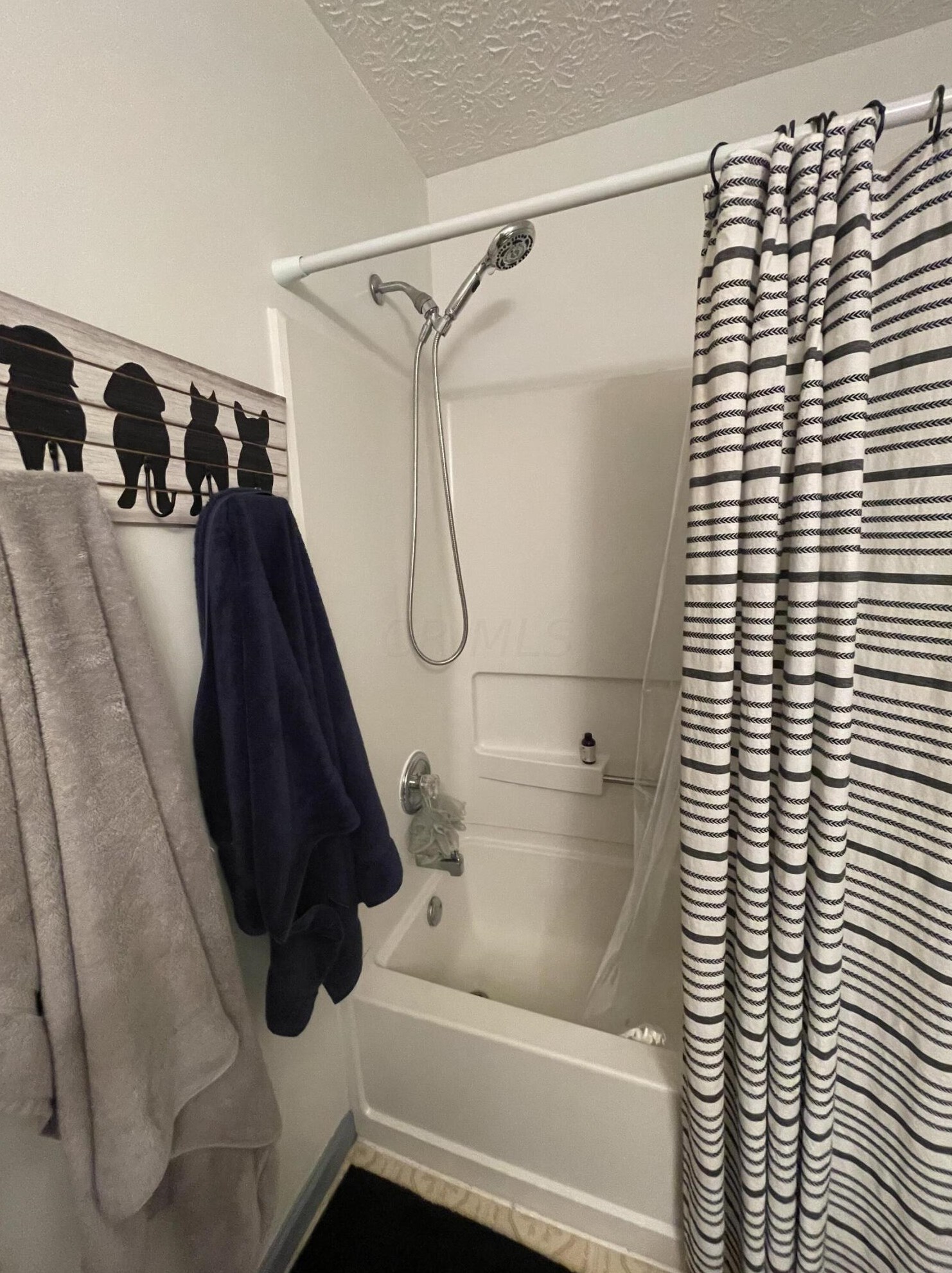 5328 Cherry Bud Ct, Columbus OH 43228-5733 exterior