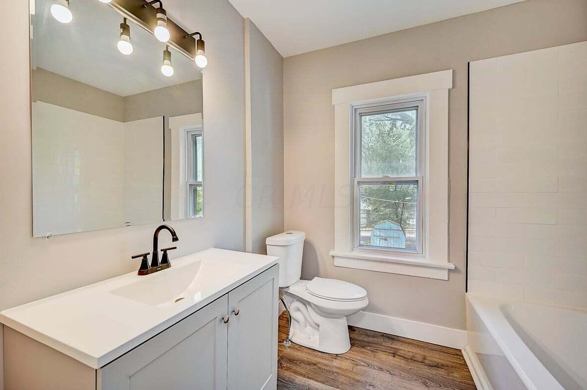 53 Richardson Ave, Columbus OH  43204-3240 exterior