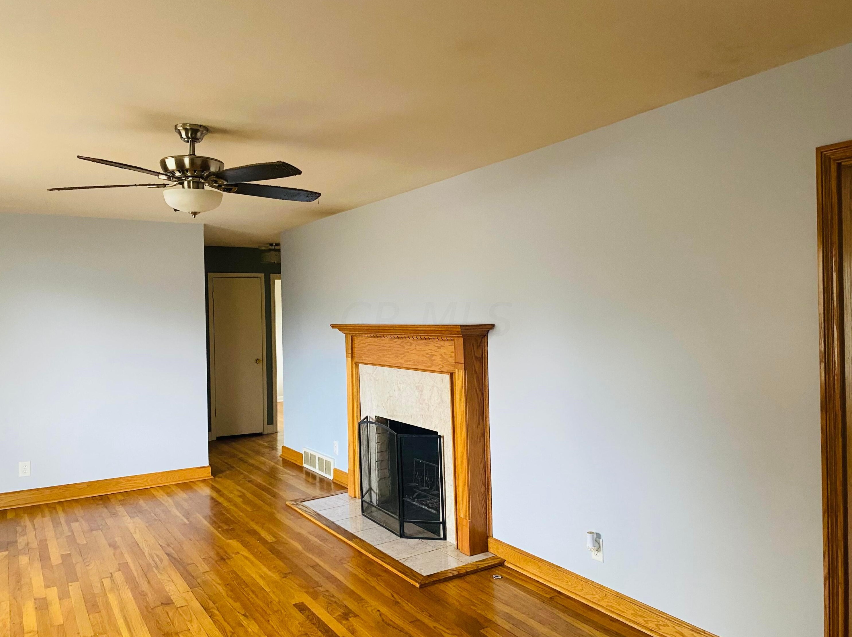 3217 Stephen Dr, Columbus, OH 43204-1752