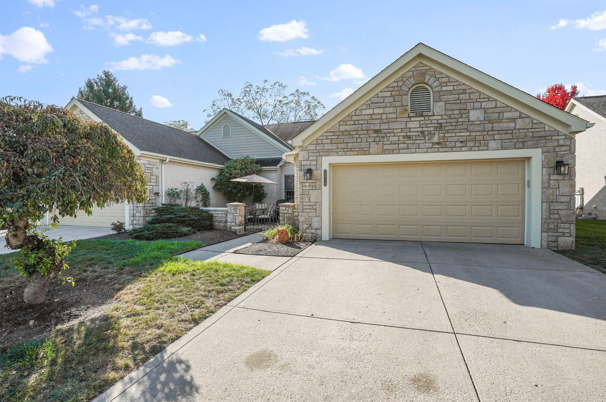2609 Vililly W Circle, Darbydale, OH 43123