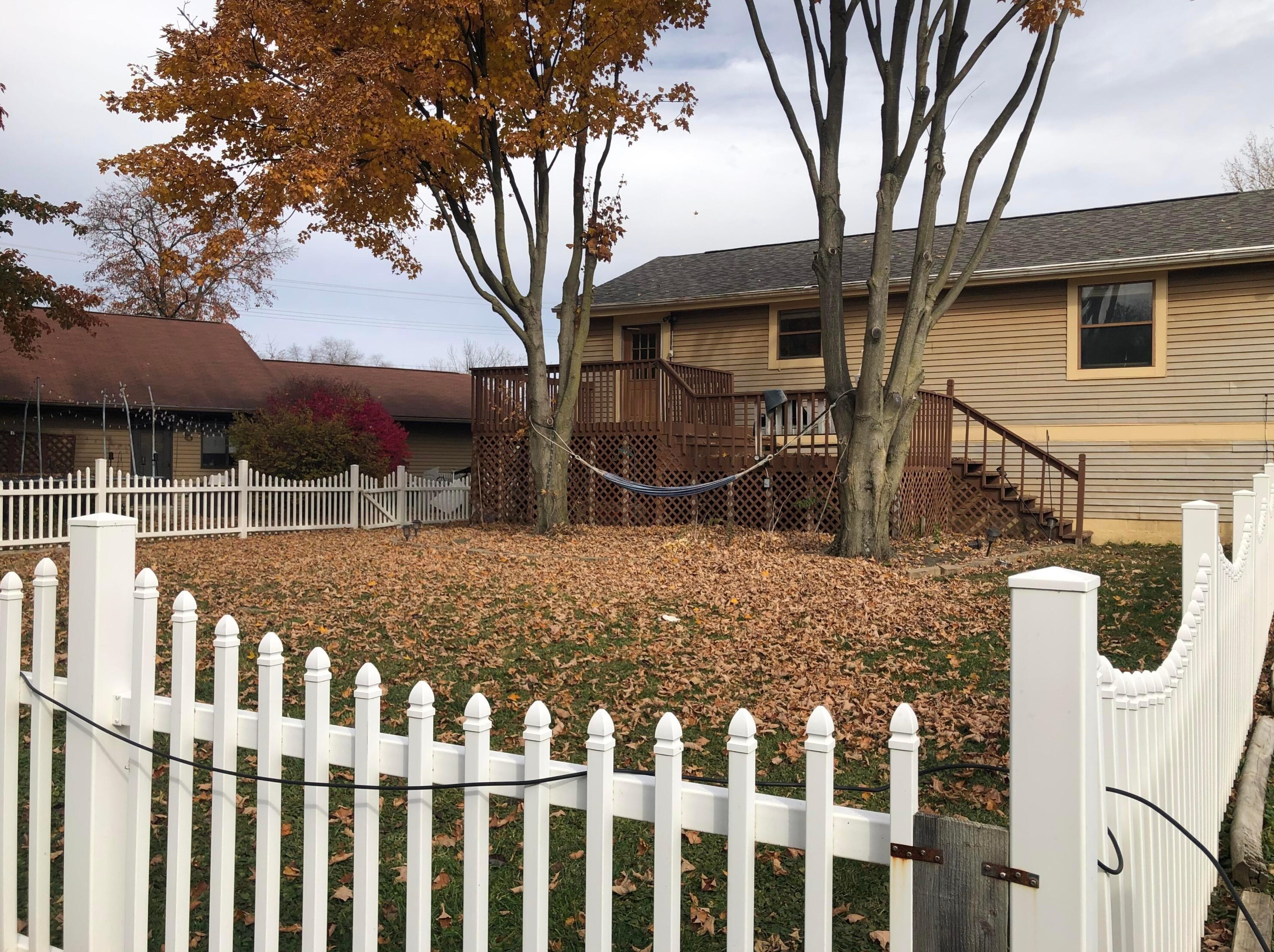 345 Gosfield Gate Rd, Westerville, OH 43081