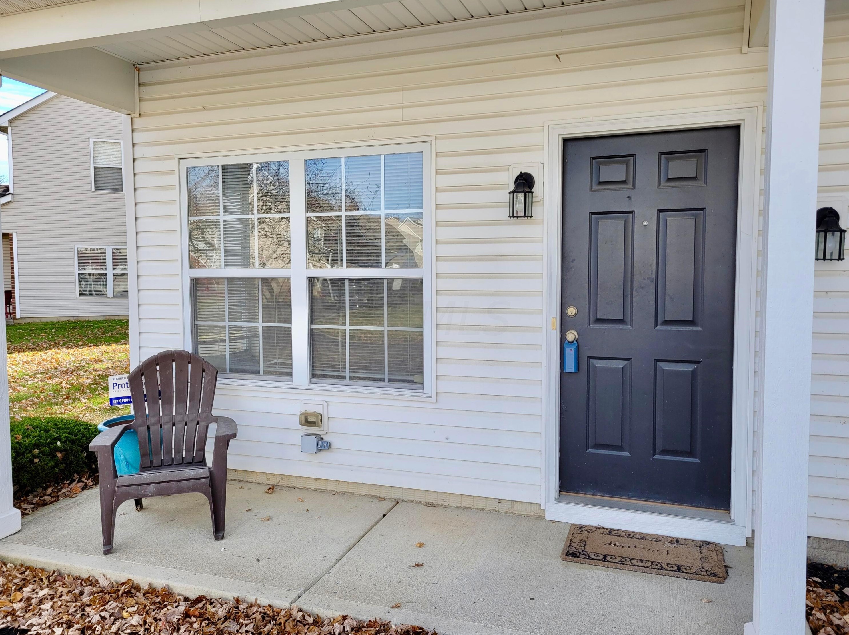 632 Grove Cir, Columbus, OH 43230-6283