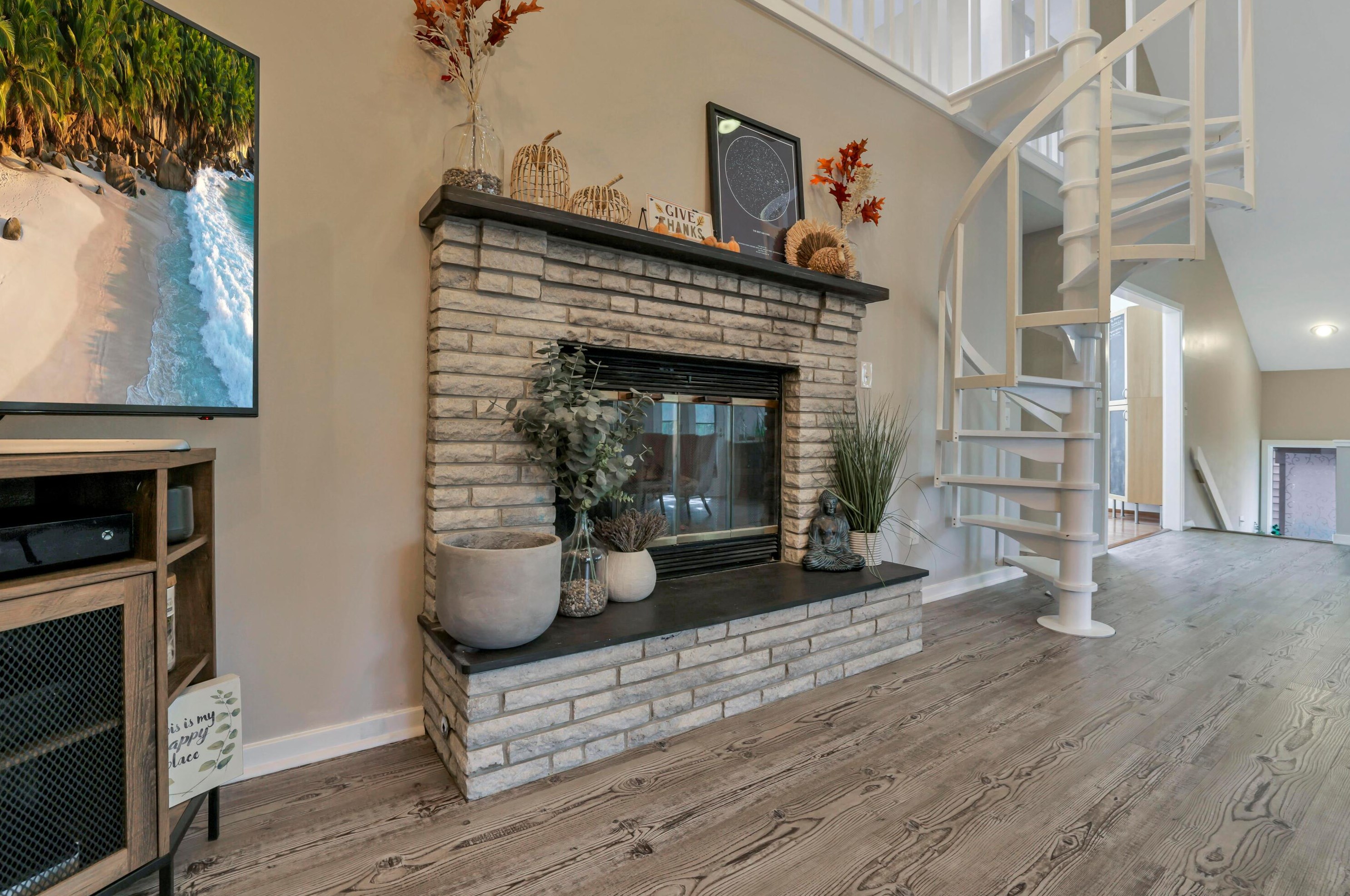 331 Lakeside Dr, Westerville OH  43081-3043 exterior